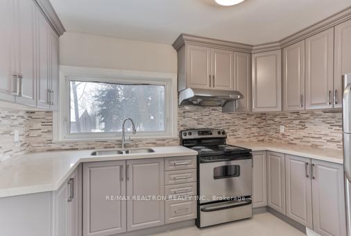 Photo 11 of 59 Talara Drive, North York, Bayview Village — HOMEH