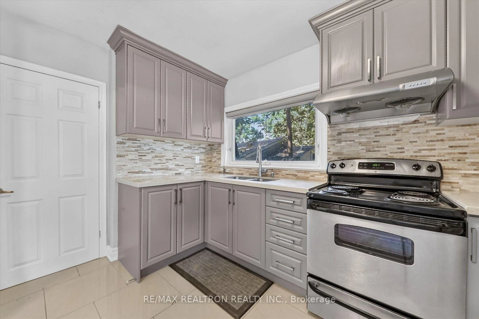 Photo 18 of 59 Talara Drive, North York, Bayview Village — HOMEH