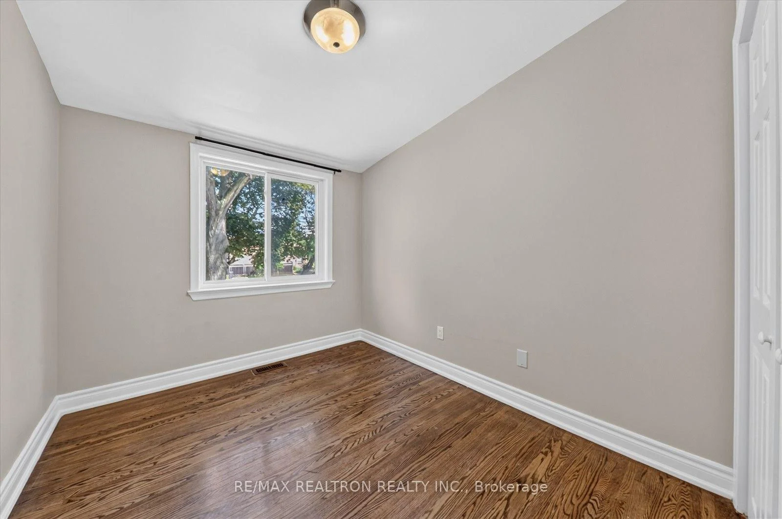 Photo 30 of 59 Talara Drive, North York, Bayview Village — HOMEH