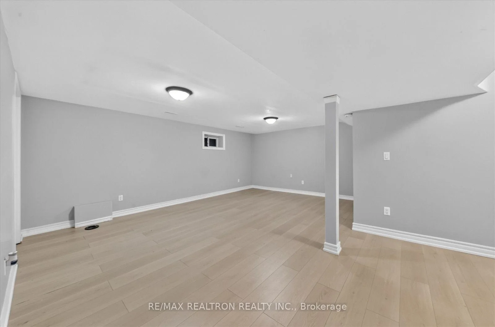 Photo 35 of 59 Talara Drive, North York, Bayview Village — HOMEH