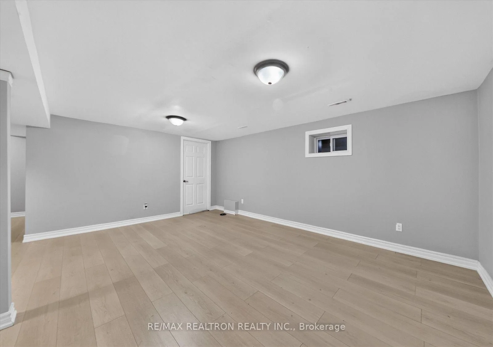 Photo 38 of 59 Talara Drive, North York, Bayview Village — HOMEH