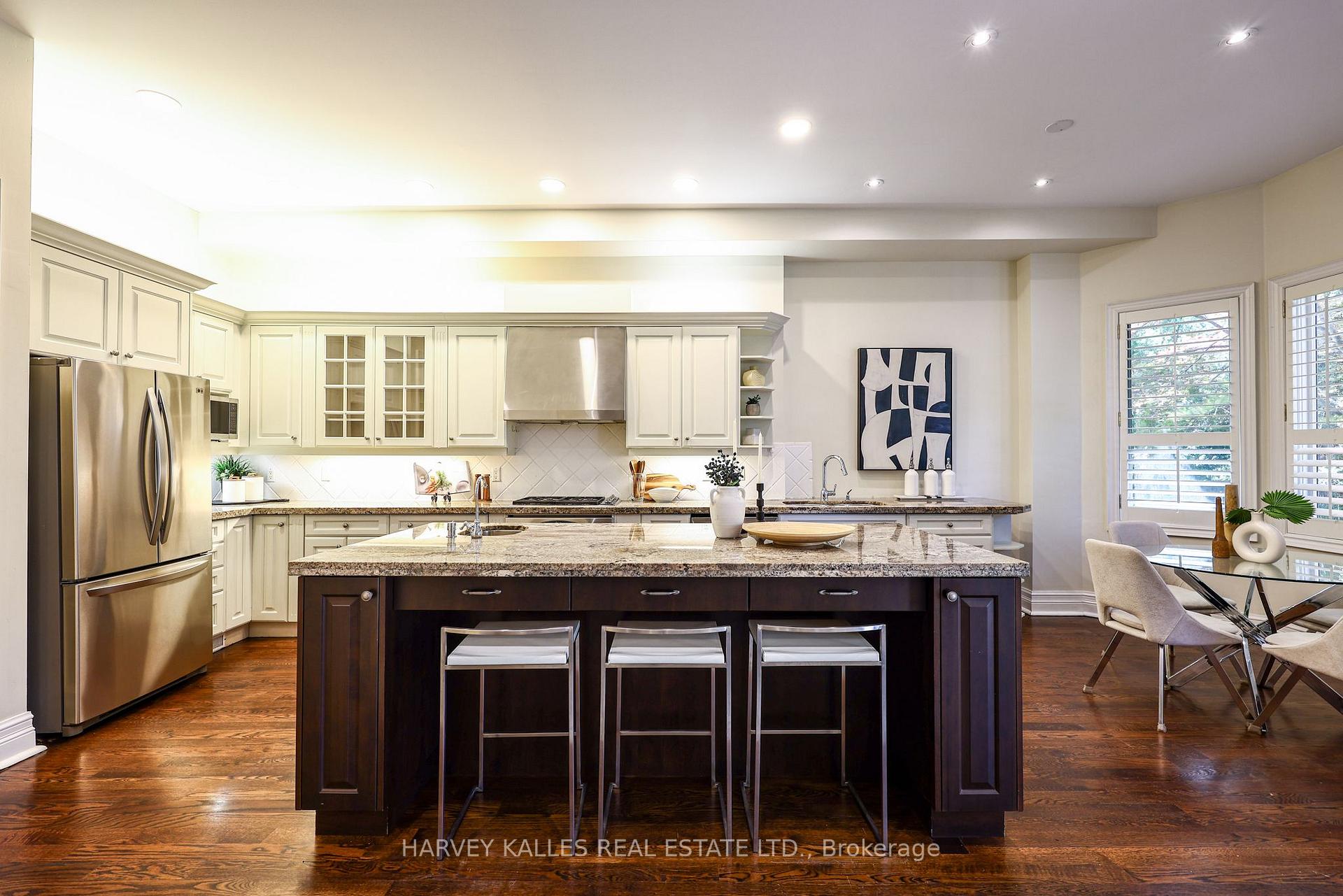 Photo 19 of 30 Walder Avenue, Toronto, Mount Pleasant East — HOMEH