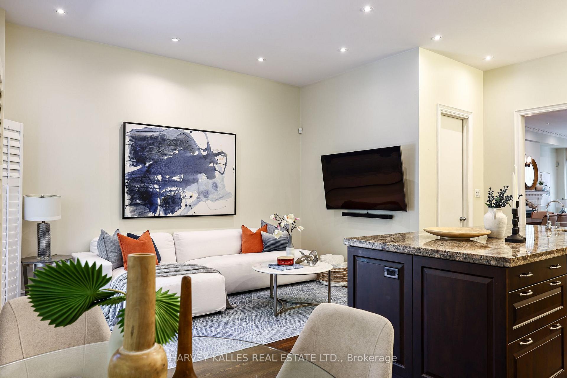 Photo 22 of 30 Walder Avenue, Toronto, Mount Pleasant East — HOMEH