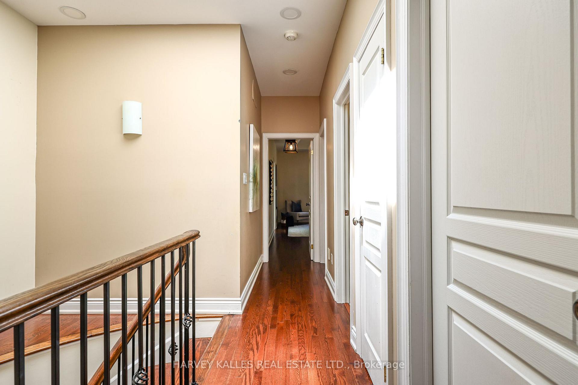 Photo 26 of 30 Walder Avenue, Toronto, Mount Pleasant East — HOMEH