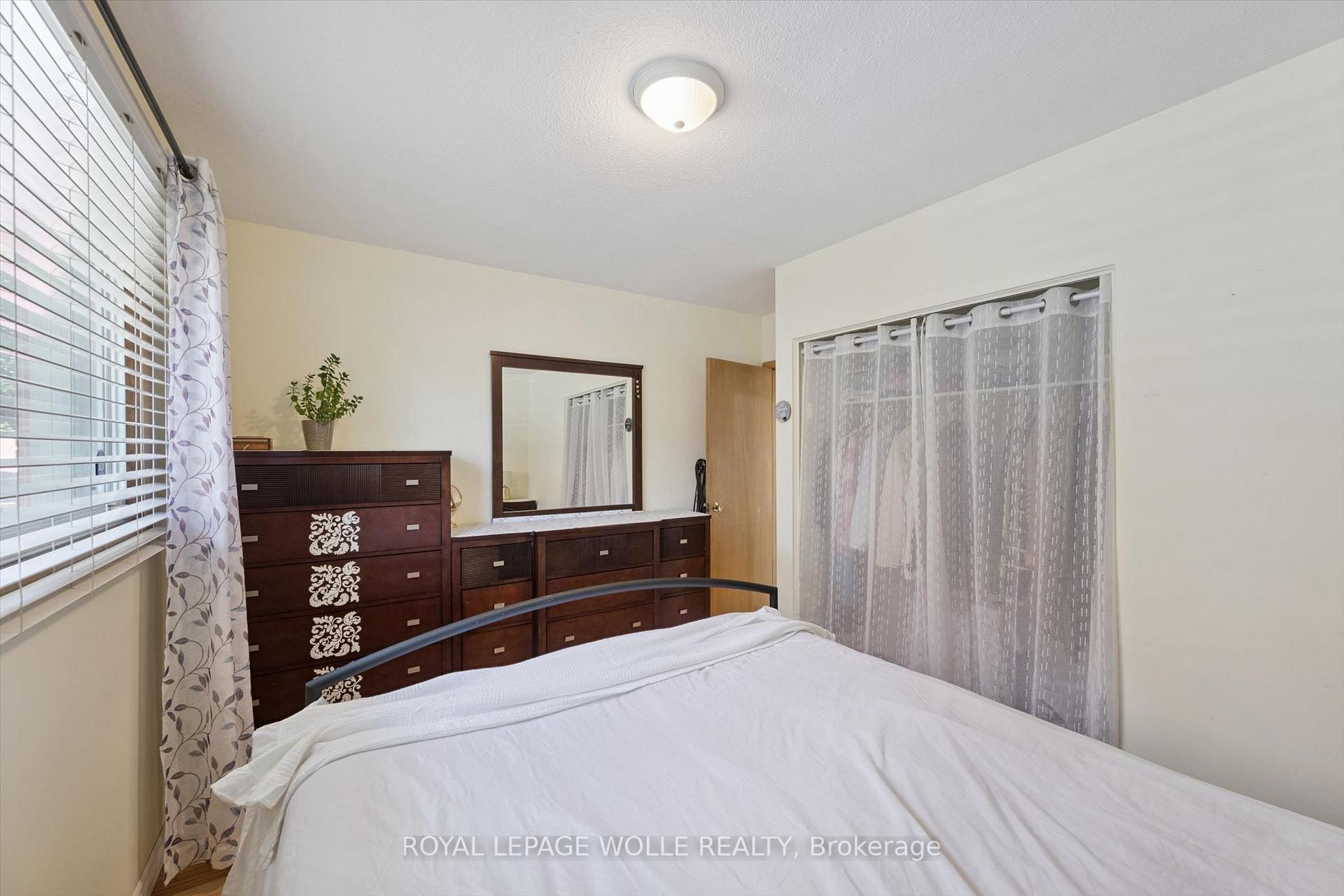 Photo 17 of 80 Weichel Street, Kitchener, Victoria Hills — HOMEH
