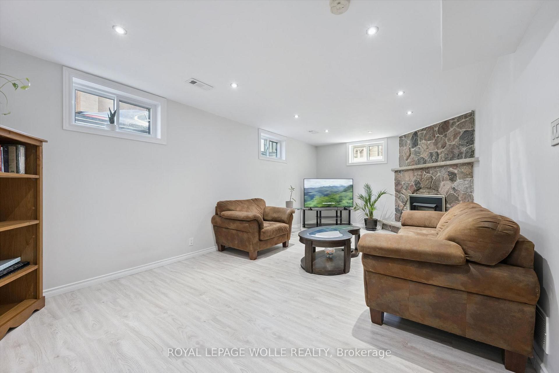 Photo 25 of 80 Weichel Street, Kitchener, Victoria Hills — HOMEH