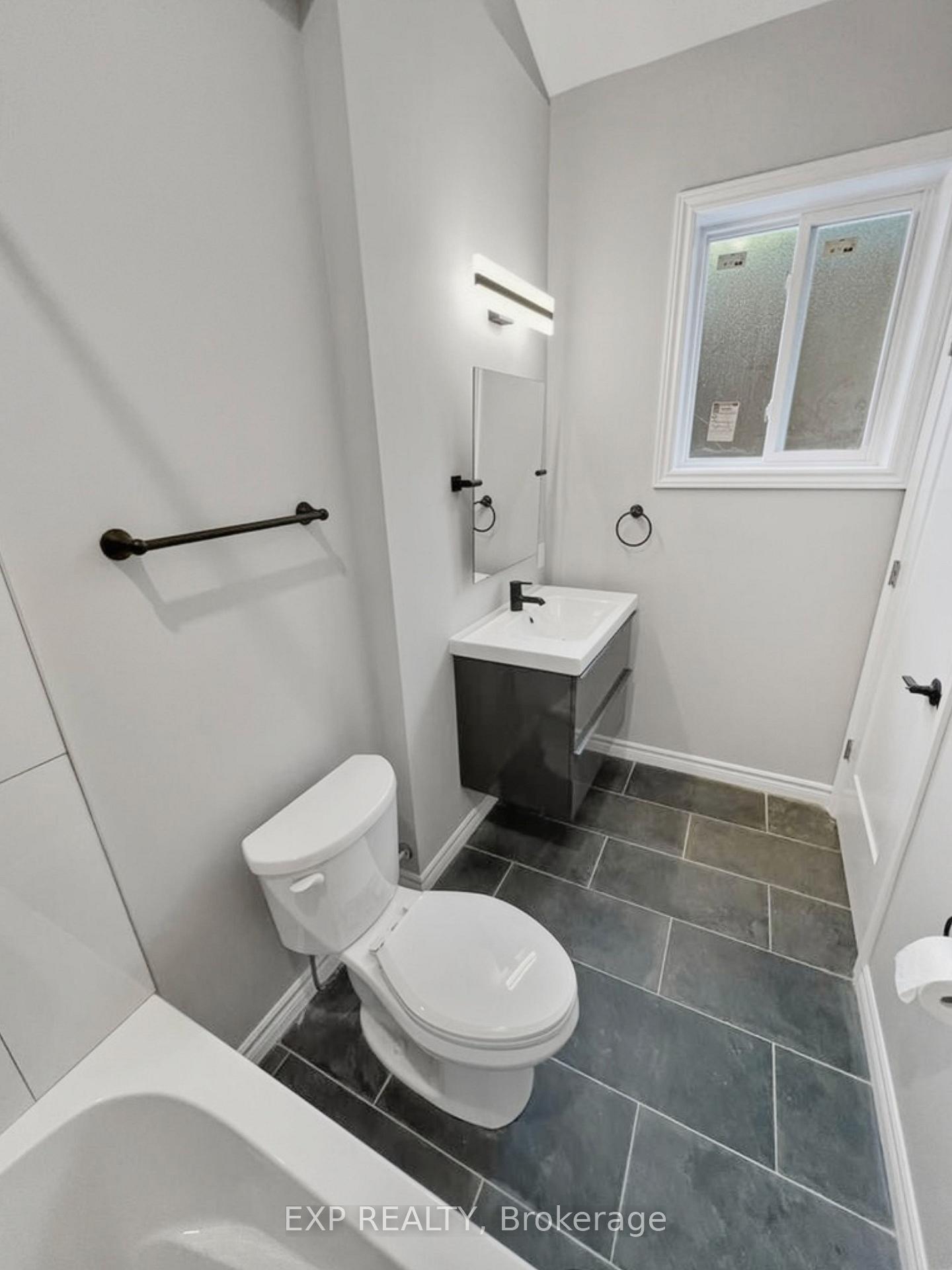 Photo 8 of Unit A, 51 Raftus Square, Ottawa, Barrhaven - Pheasant Run — HOMEH