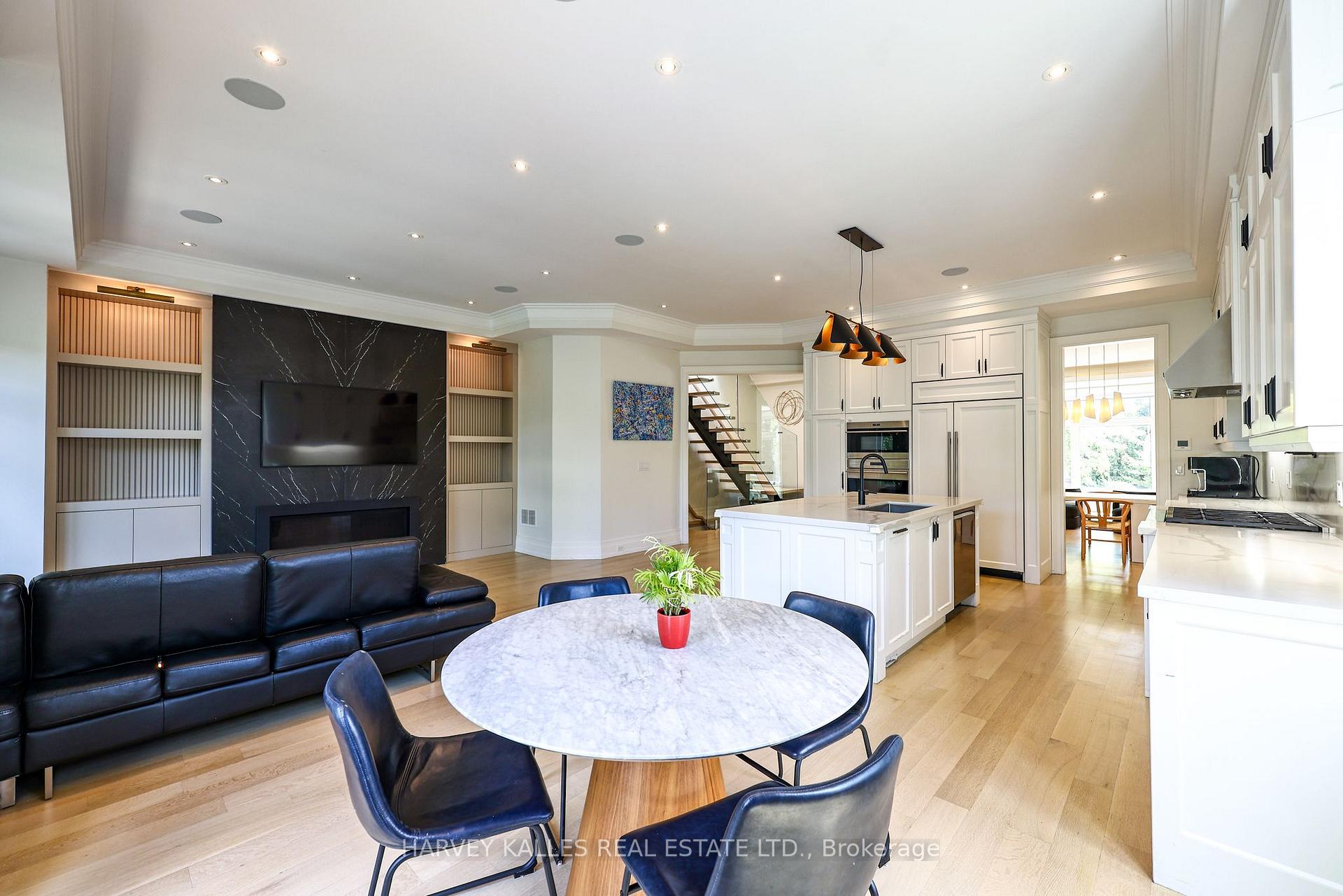 Photo 17 of 42 Carmichael Avenue, Toronto, Bedford Park-Nortown — HOMEH