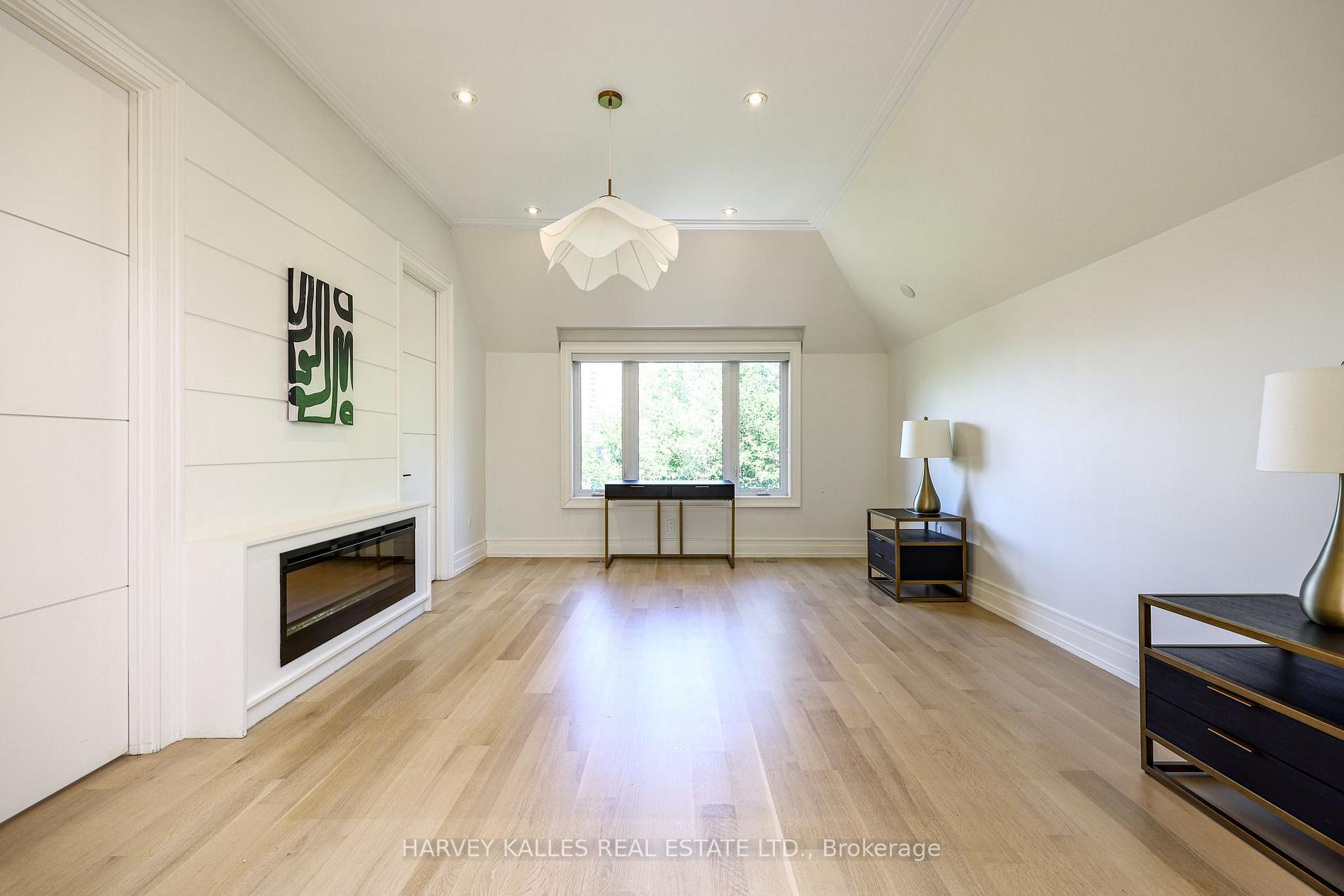 Photo 22 of 42 Carmichael Avenue, Toronto, Bedford Park-Nortown — HOMEH