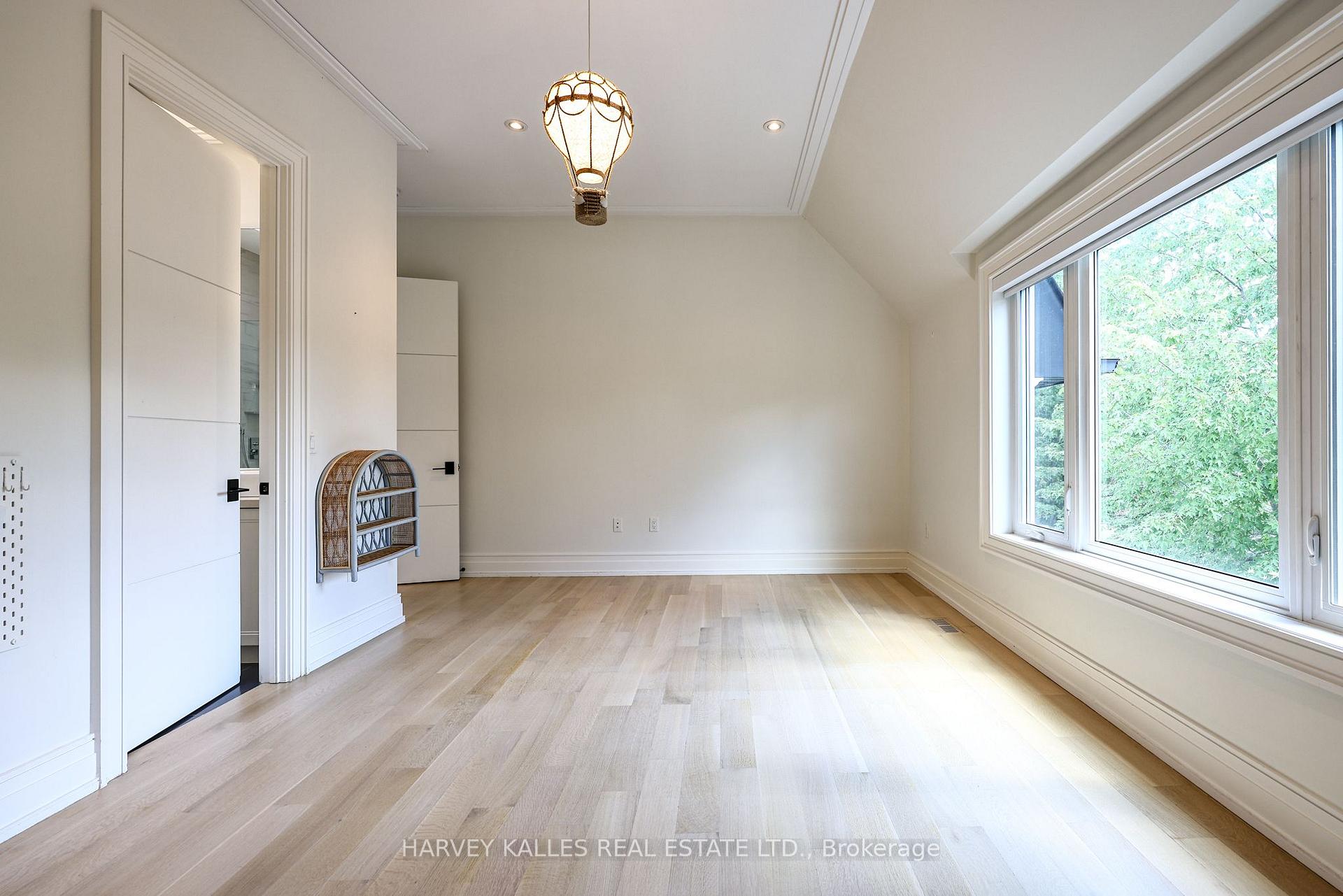 Photo 33 of 42 Carmichael Avenue, Toronto, Bedford Park-Nortown — HOMEH