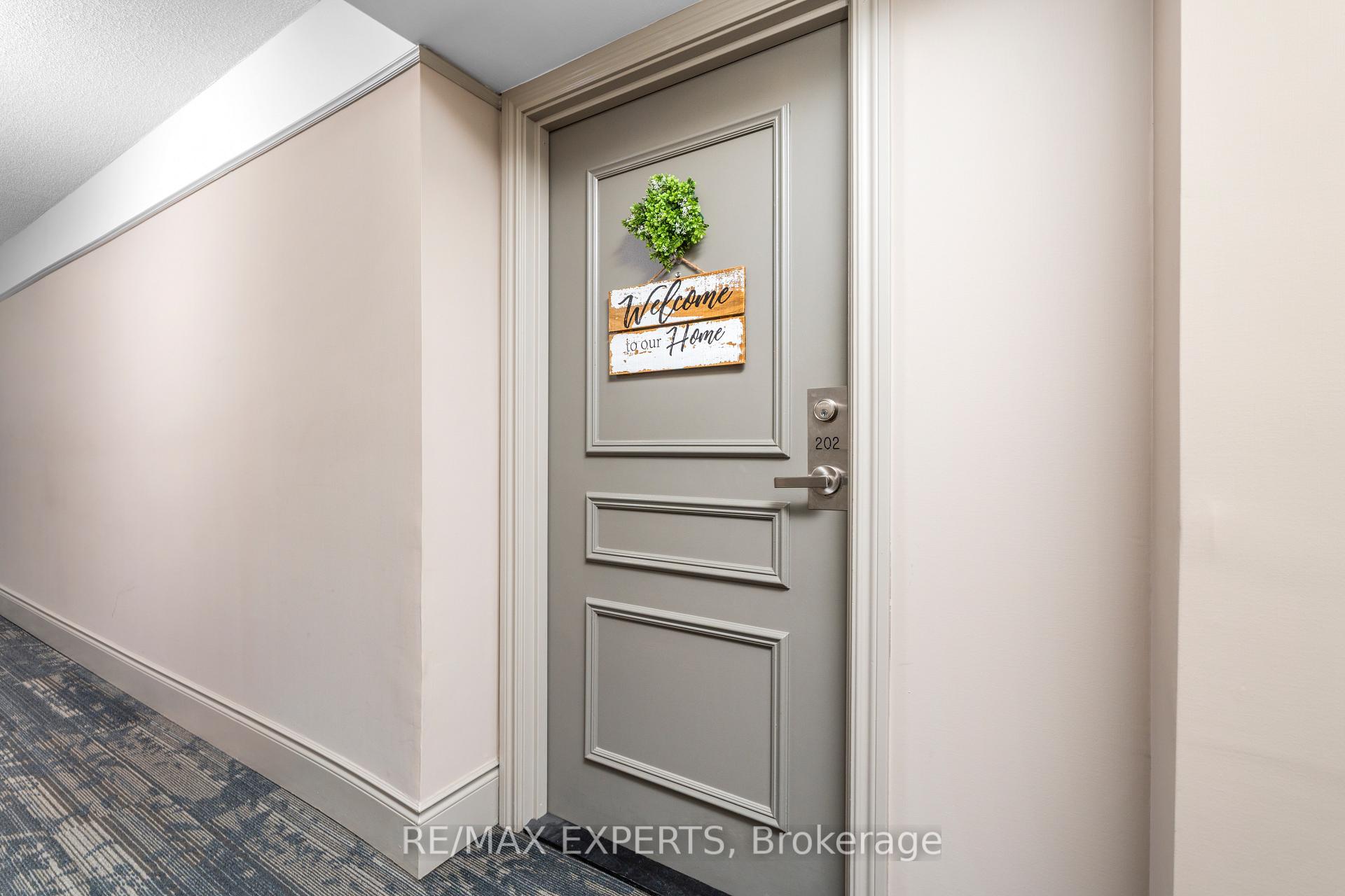 Photo 2 of Unit 202, 8026 Kipling Avenue, Vaughan, West Woodbridge — HOMEH