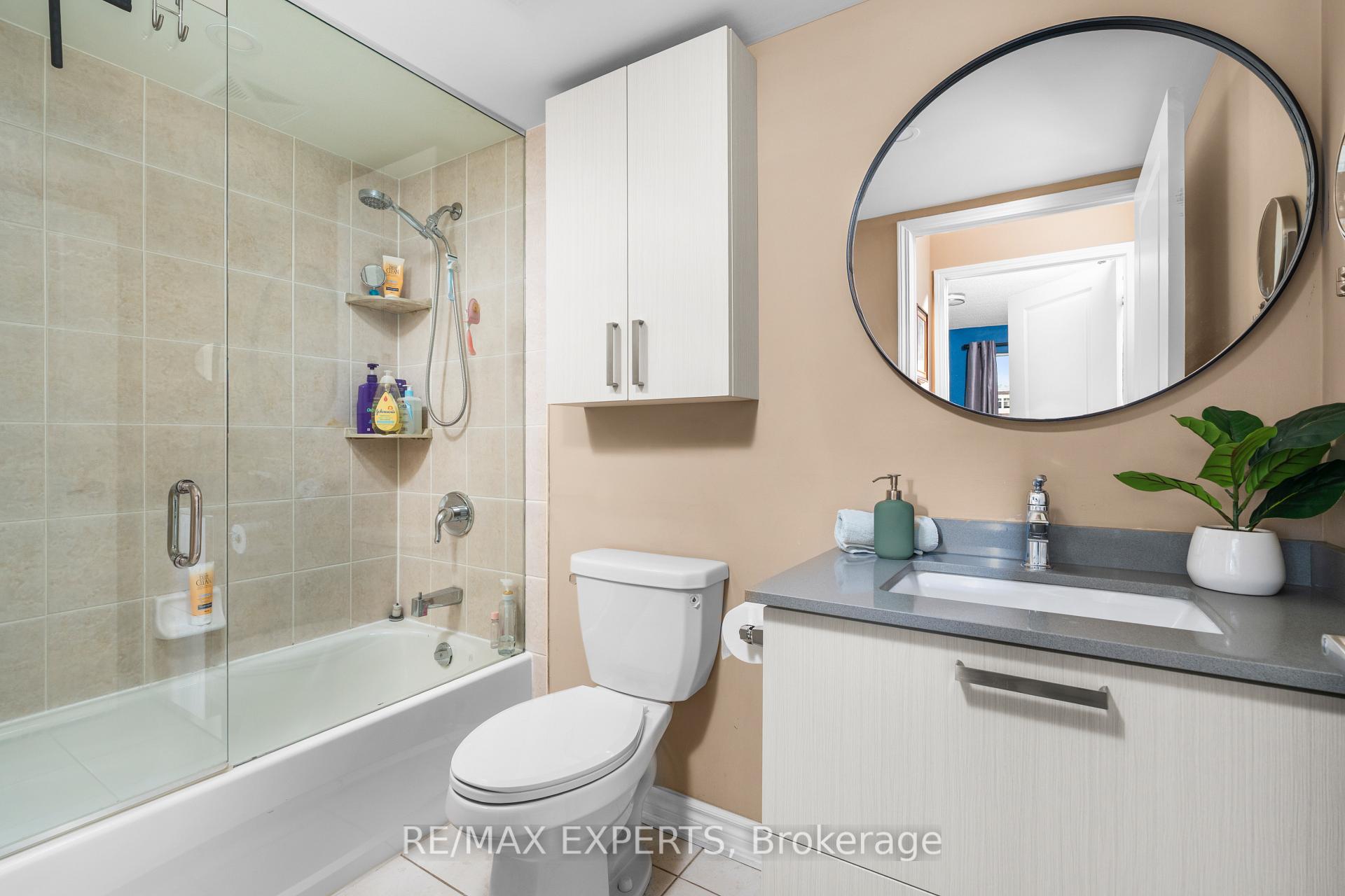 Photo 18 of Unit 202, 8026 Kipling Avenue, Vaughan, West Woodbridge — HOMEH