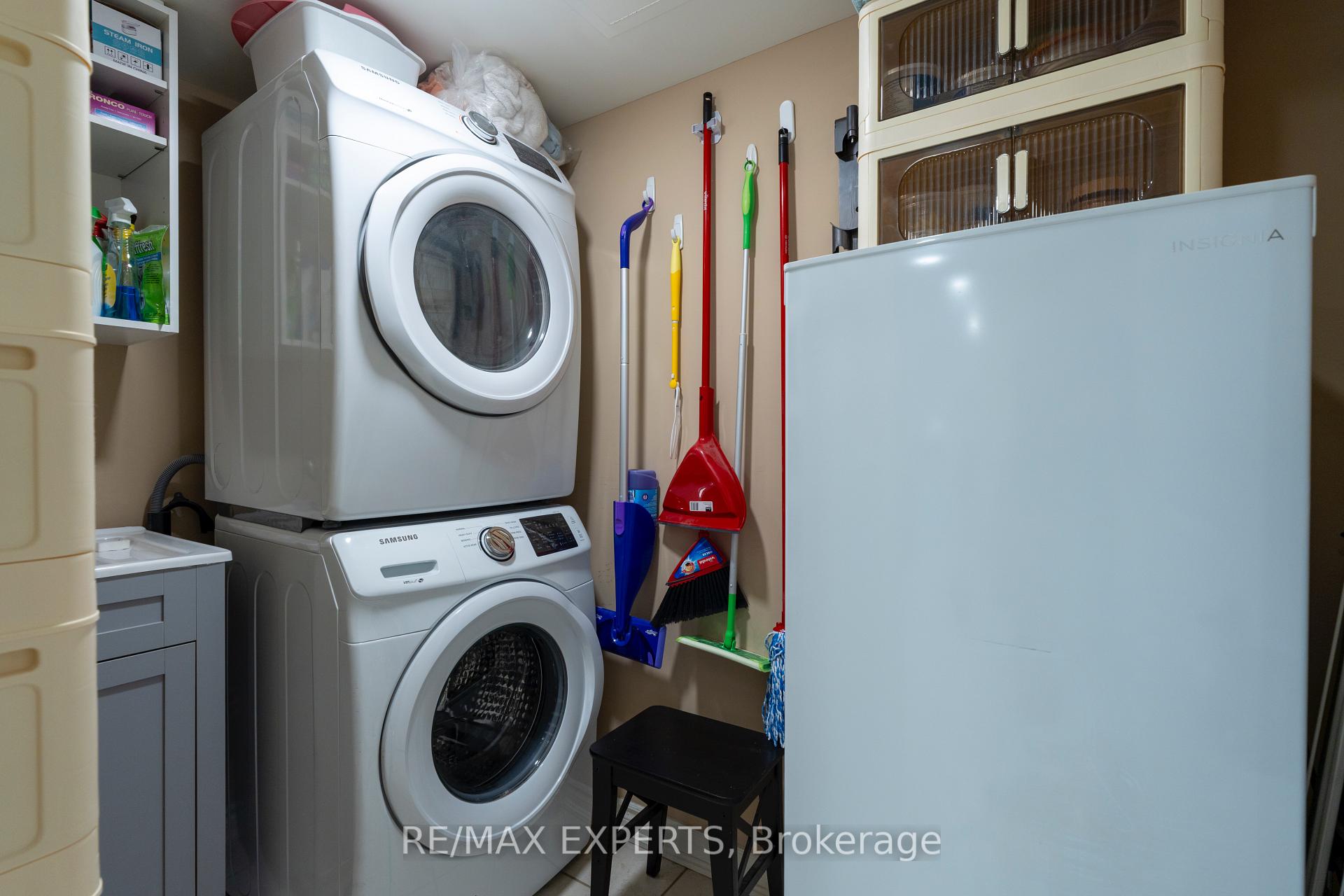 Photo 19 of Unit 202, 8026 Kipling Avenue, Vaughan, West Woodbridge — HOMEH