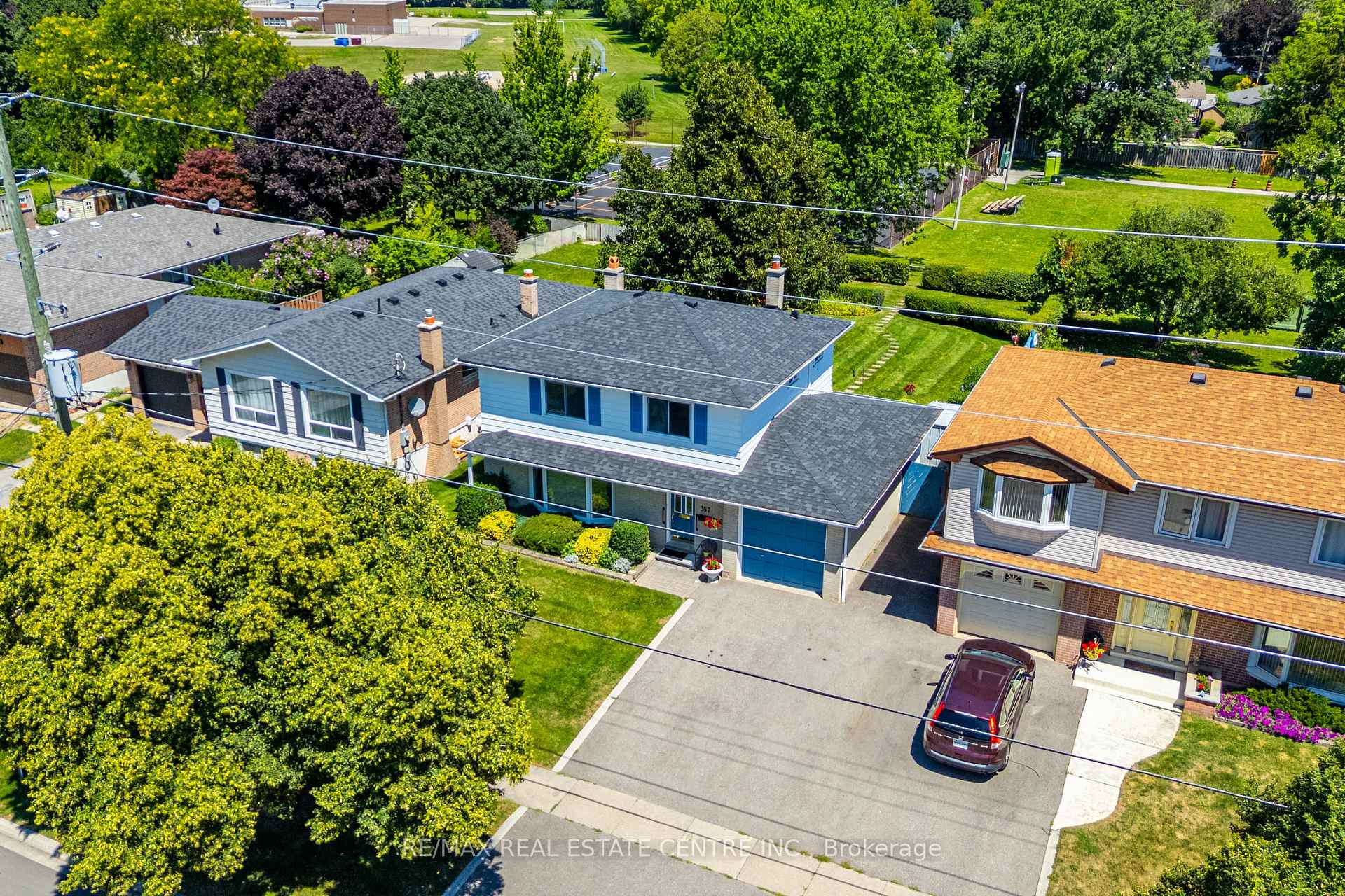 Photo 4 of 357 Delrex Boulevard, Halton Hills, Georgetown — HOMEH