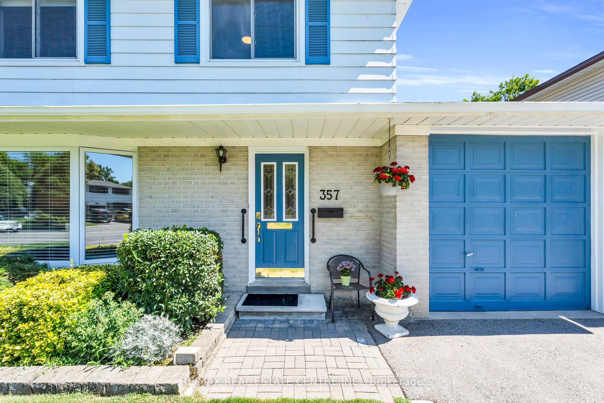 Photo 7 of 357 Delrex Boulevard, Halton Hills, Georgetown — HOMEH