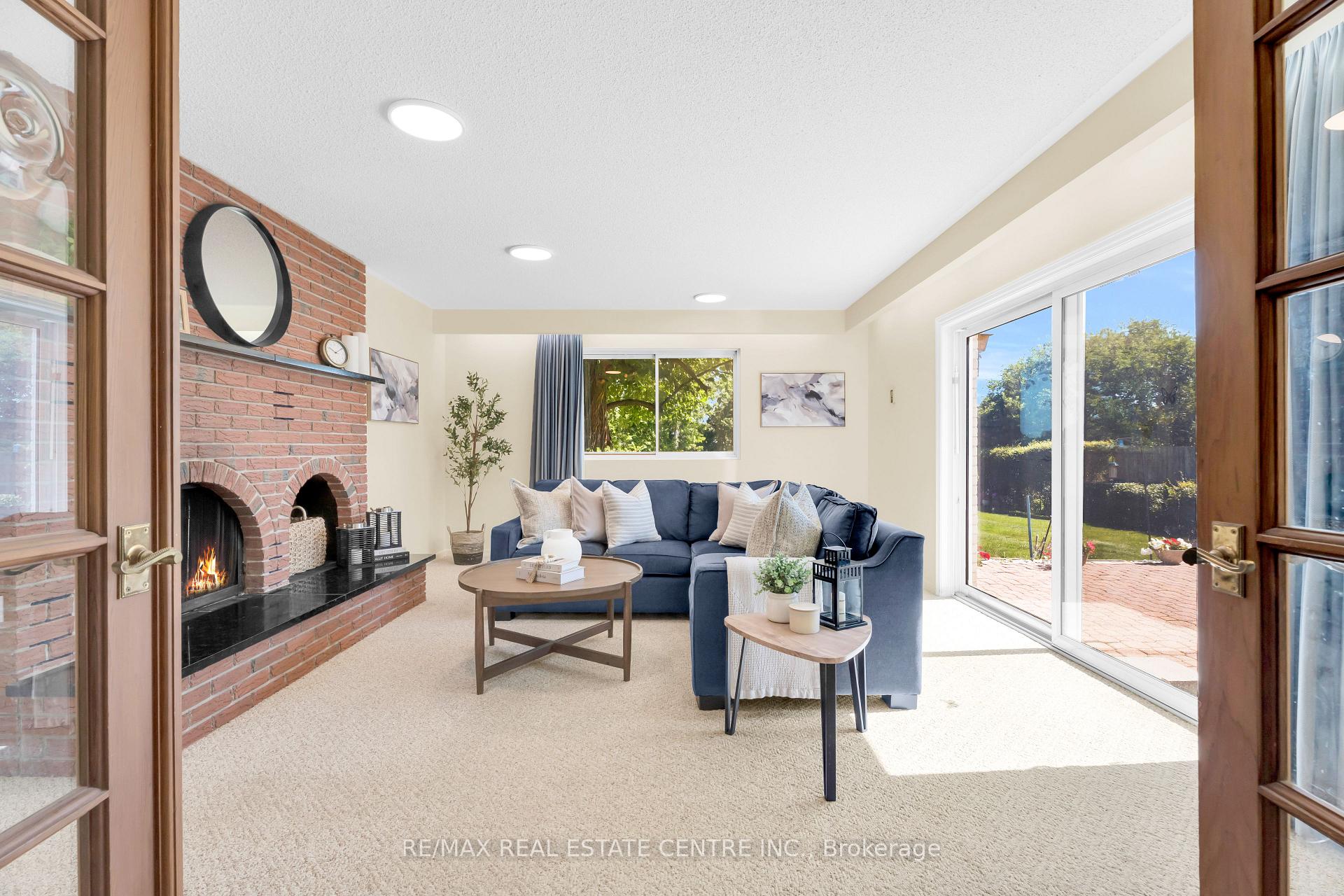 Photo 16 of 357 Delrex Boulevard, Halton Hills, Georgetown — HOMEH