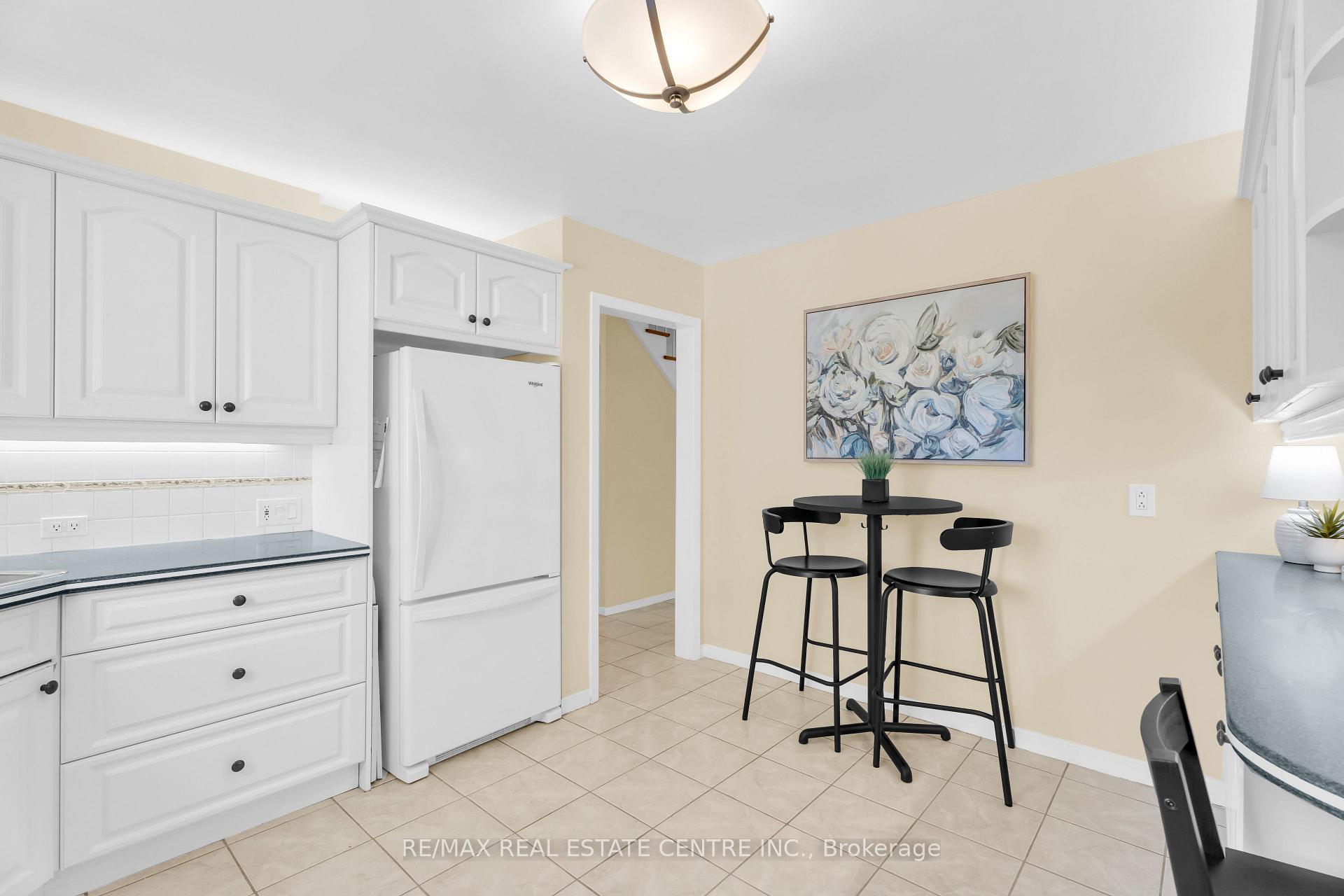 Photo 27 of 357 Delrex Boulevard, Halton Hills, Georgetown — HOMEH