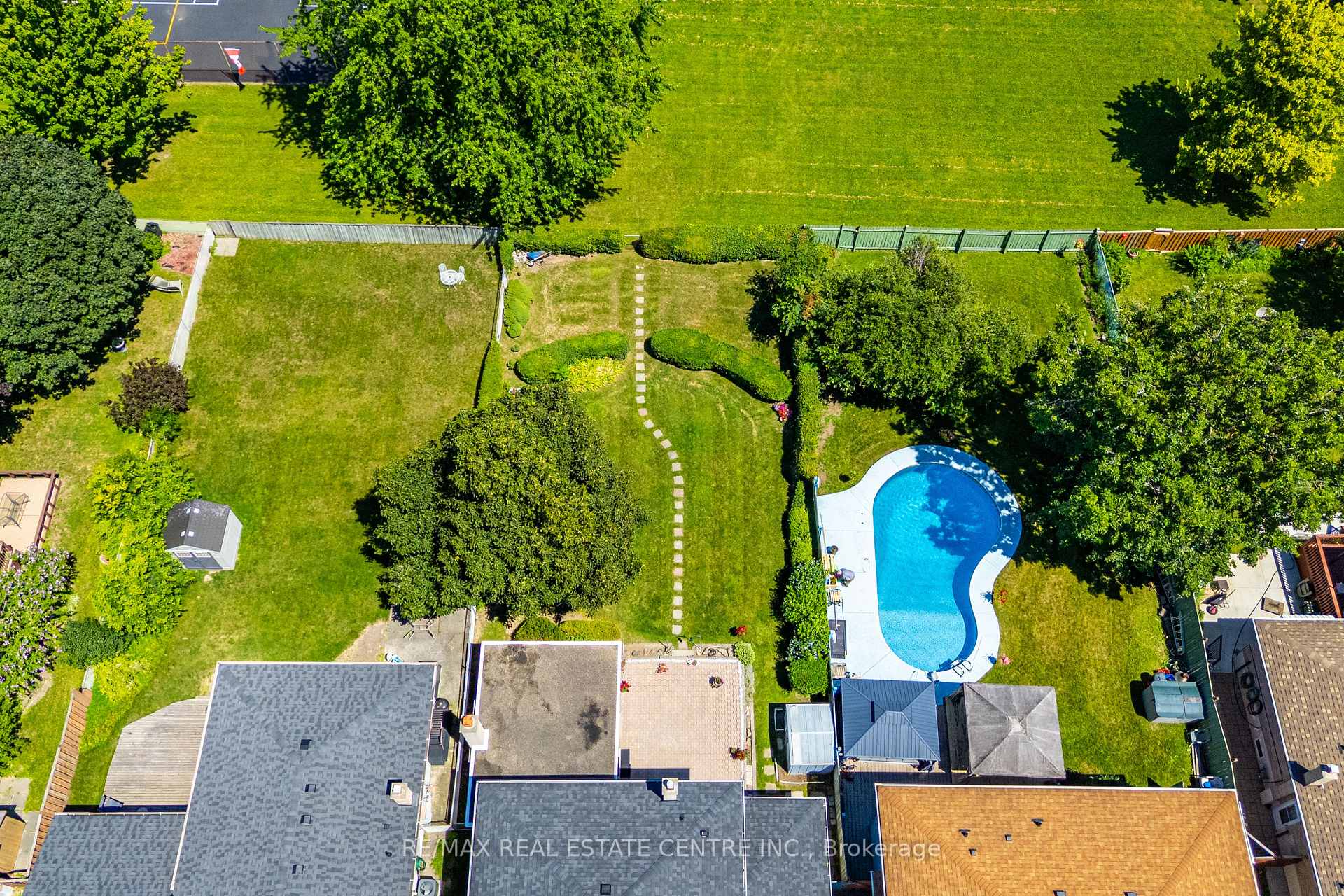 Photo 39 of 357 Delrex Boulevard, Halton Hills, Georgetown — HOMEH
