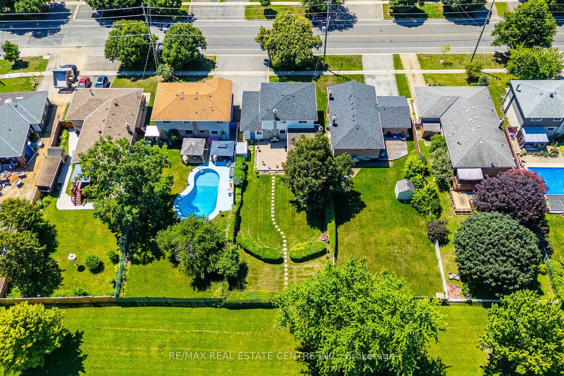 Photo 40 of 357 Delrex Boulevard, Halton Hills, Georgetown — HOMEH