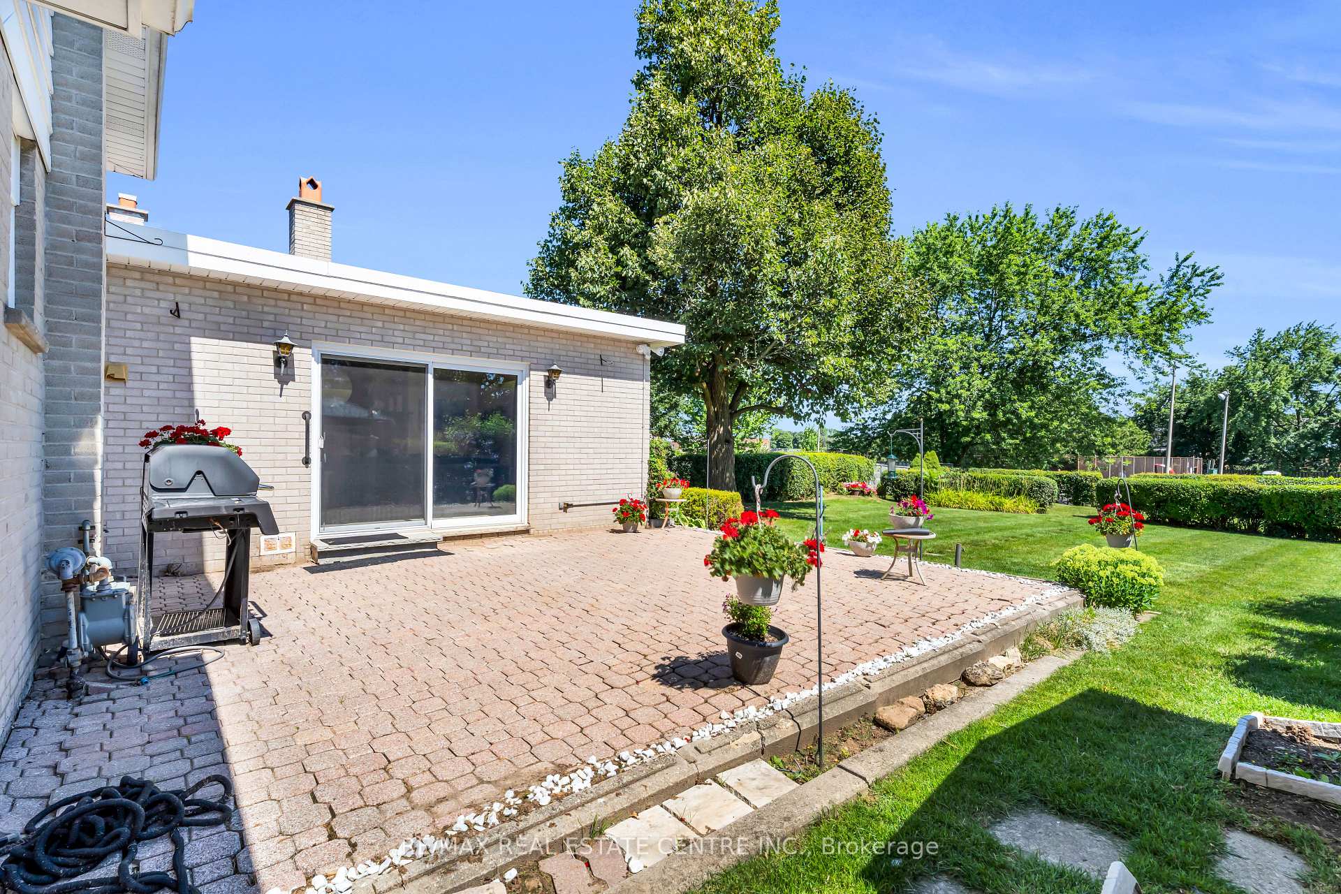 Photo 42 of 357 Delrex Boulevard, Halton Hills, Georgetown — HOMEH