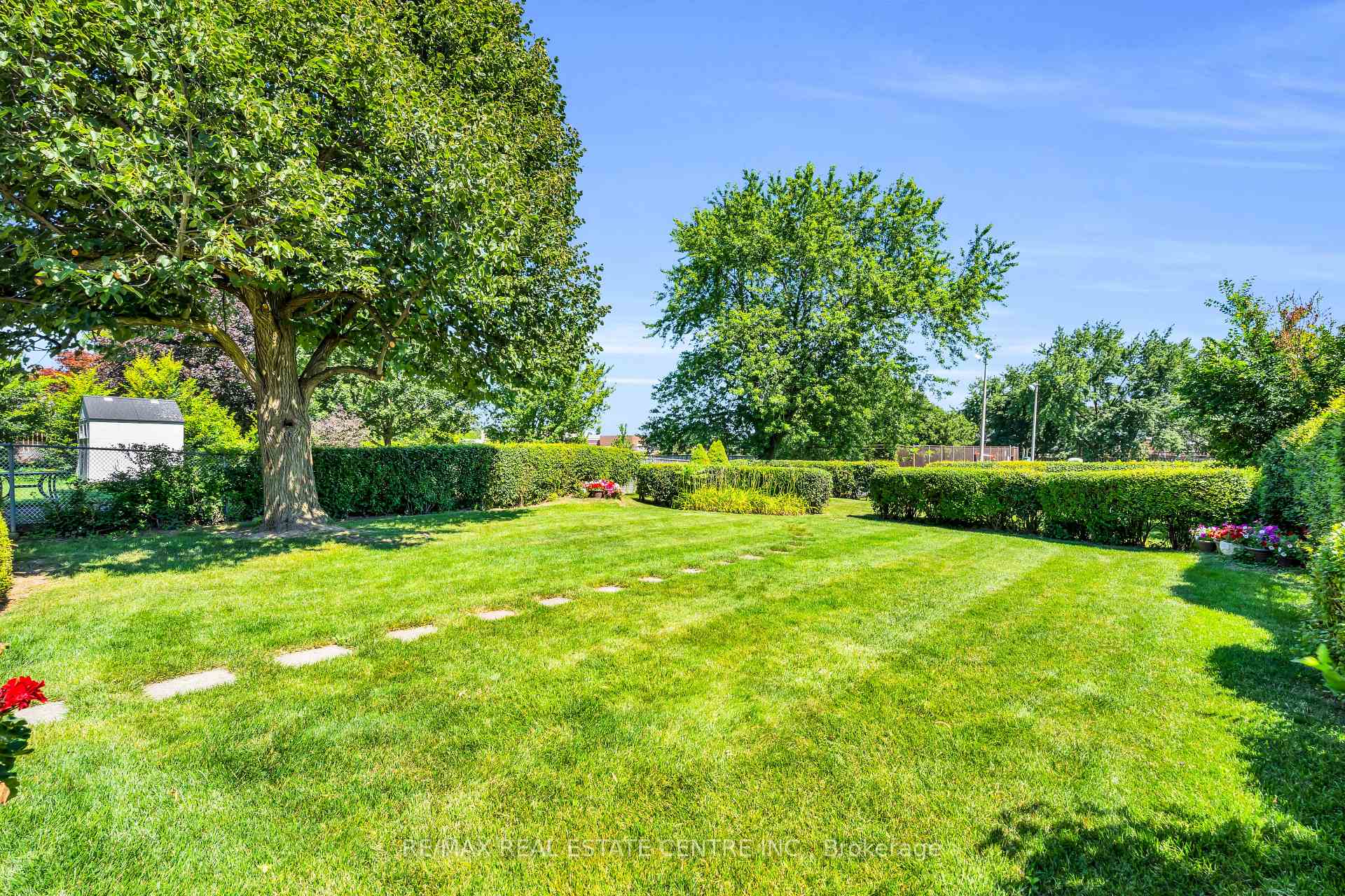 Photo 44 of 357 Delrex Boulevard, Halton Hills, Georgetown — HOMEH