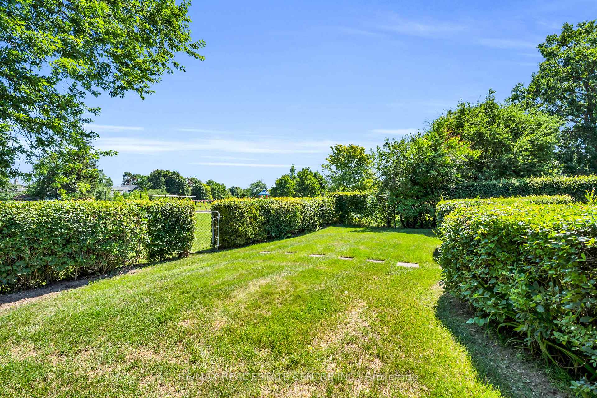 Photo 47 of 357 Delrex Boulevard, Halton Hills, Georgetown — HOMEH
