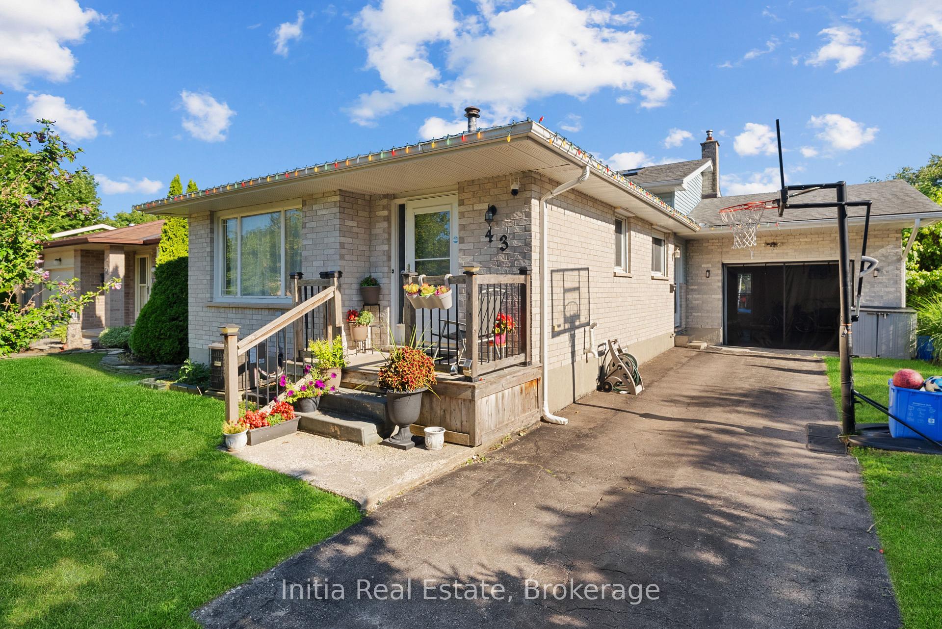 Front of 43 Sussex Crescent