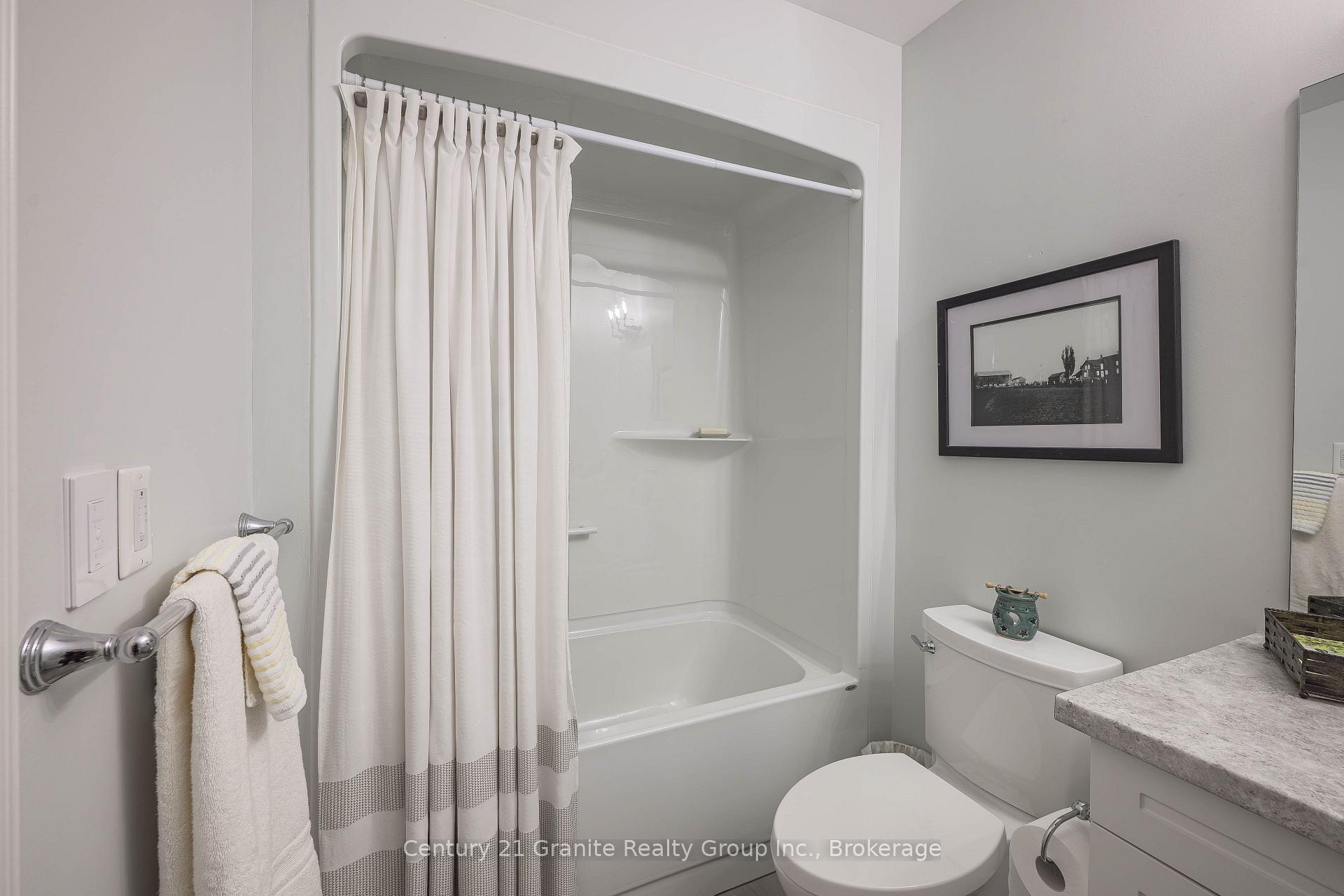 Photo 26 of Unit 304, 75 Wallings Road, Dysart et al, Dysart — HOMEH