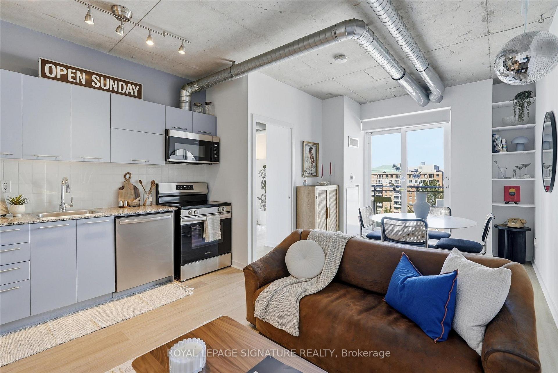 Front of Unit 807, 170 Sudbury Street