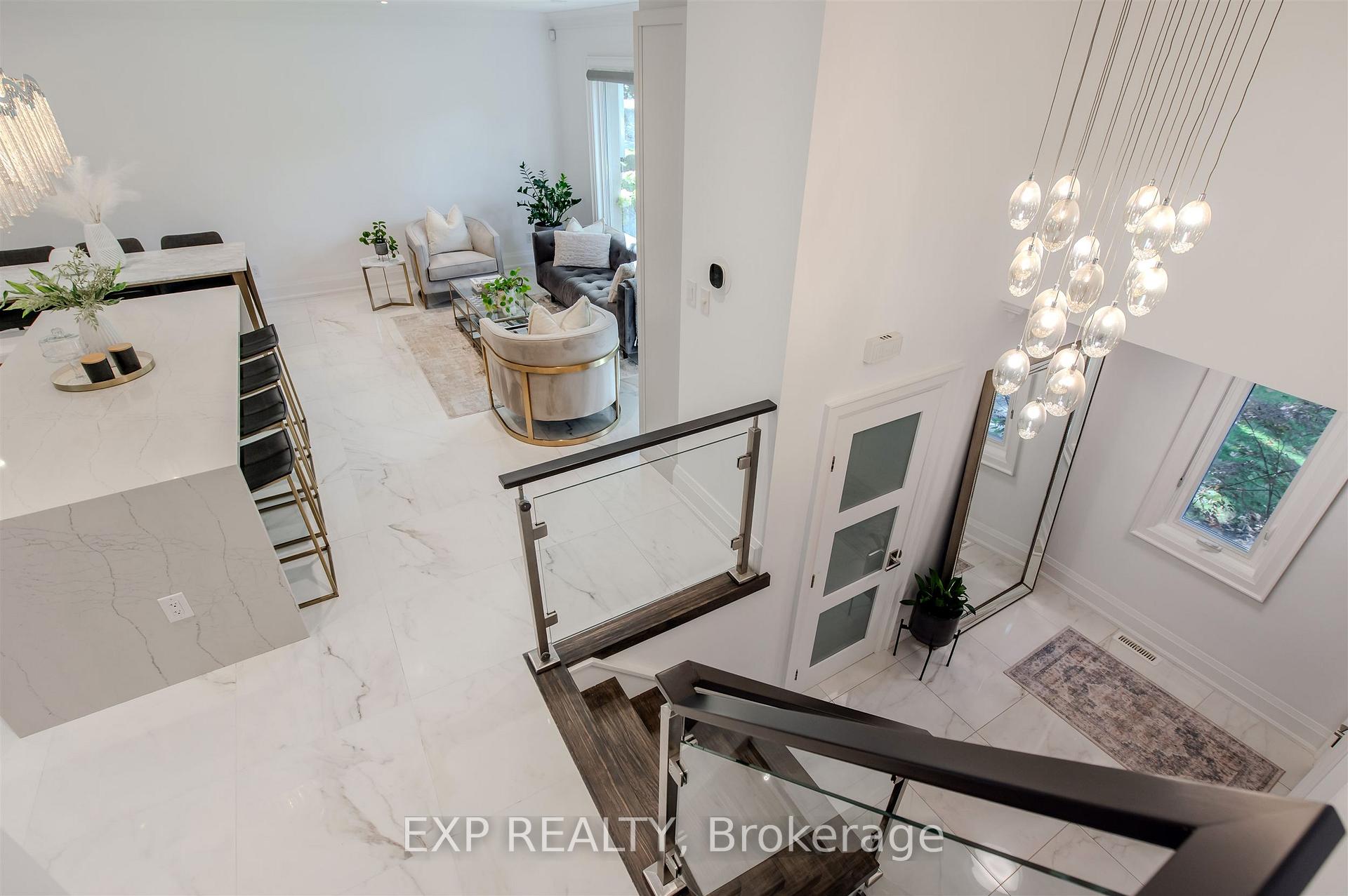 Photo 4 of 467 Caesar Avenue, Oakville, Old Oakville — HOMEH