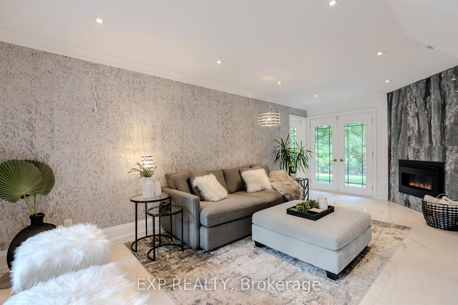 Photo 5 of 467 Caesar Avenue, Oakville, Old Oakville — HOMEH