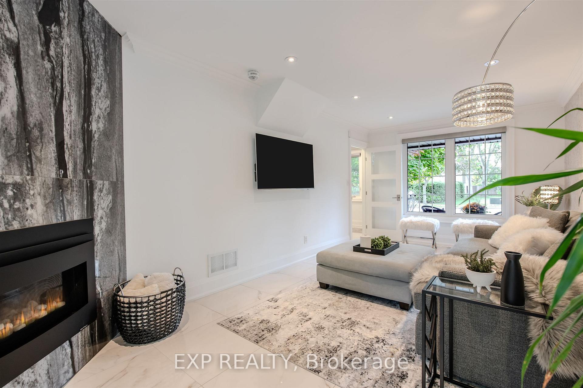 Photo 6 of 467 Caesar Avenue, Oakville, Old Oakville — HOMEH