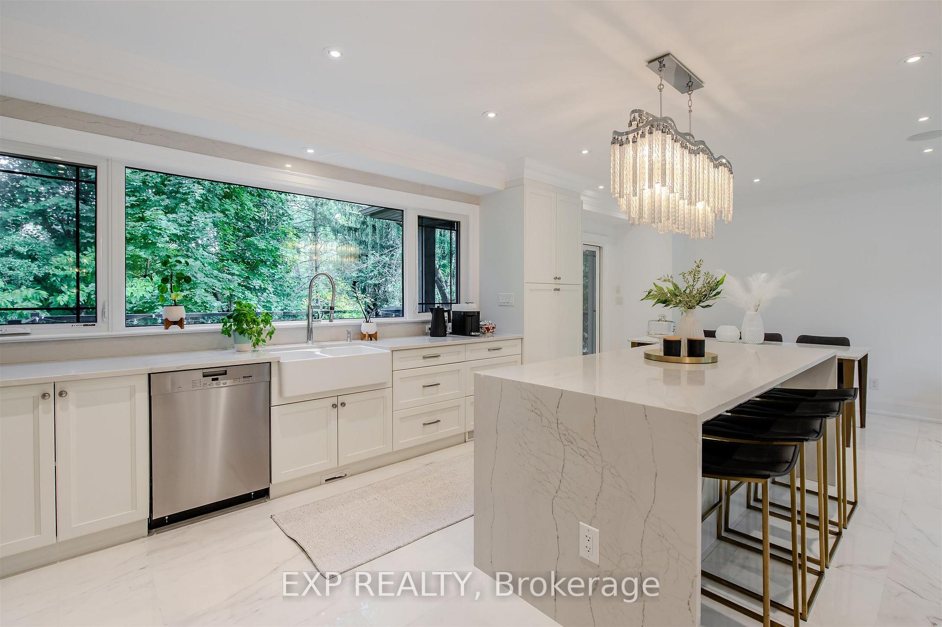 Photo 8 of 467 Caesar Avenue, Oakville, Old Oakville — HOMEH