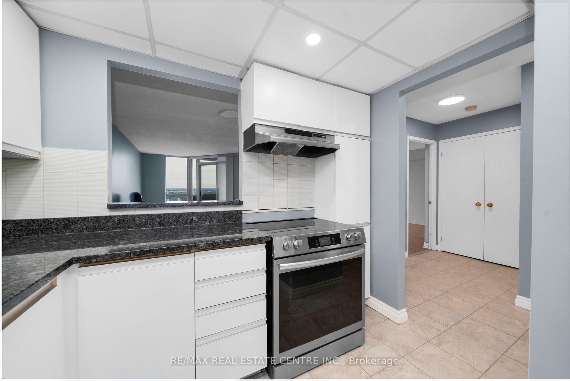 Photo 5 of Unit 1504, 20 Mcfarlane Drive, Halton Hills, Georgetown — HOMEH