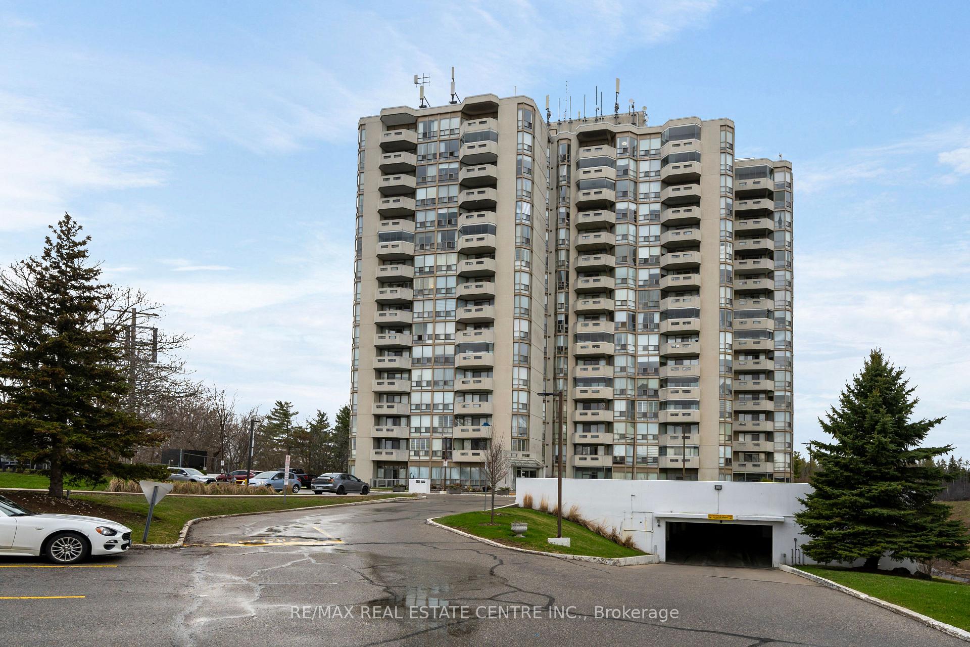 Photo 20 of Unit 1504, 20 Mcfarlane Drive, Halton Hills, Georgetown — HOMEH