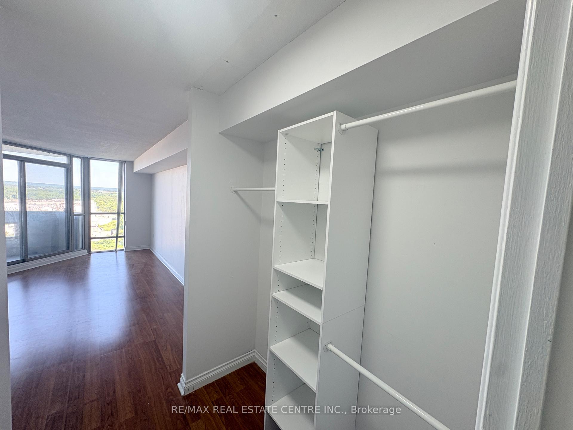 Photo 28 of Unit 1504, 20 Mcfarlane Drive, Halton Hills, Georgetown — HOMEH