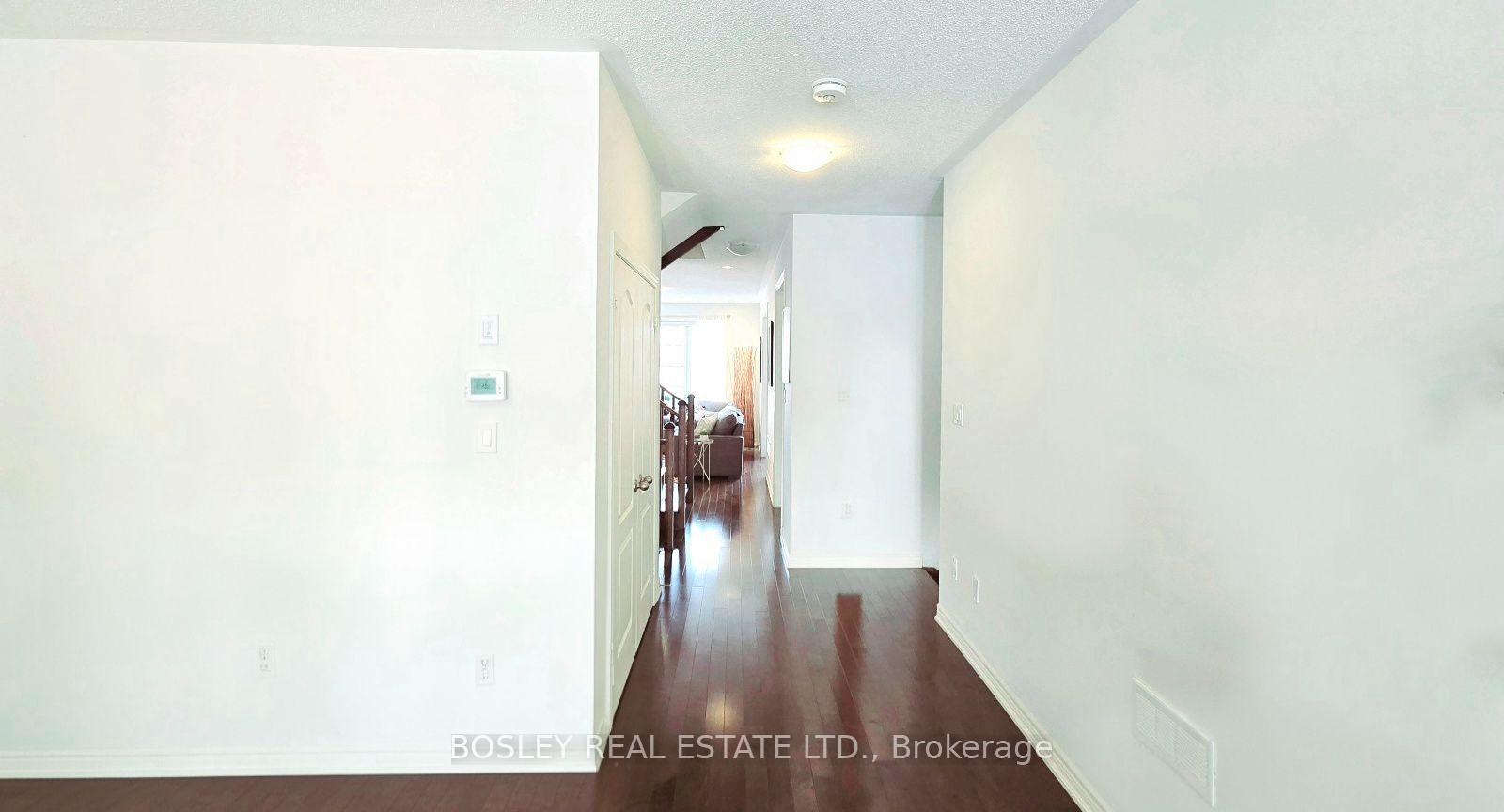 Photo 10 of 303 Humphrey Street, Hamilton, Waterdown — HOMEH