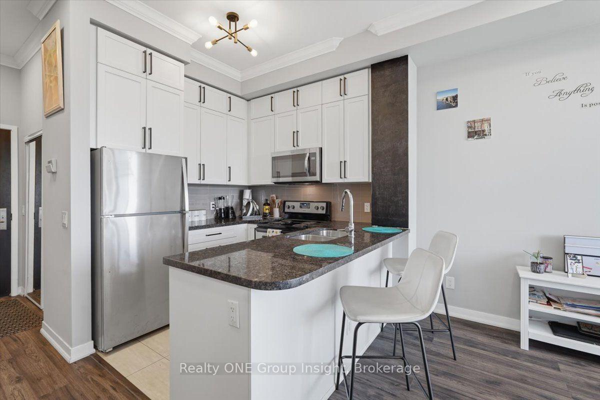 Photo 2 of Unit 1009, 840 Queens Plate Drive, Etobicoke, West Humber-Clairville — HOMEH