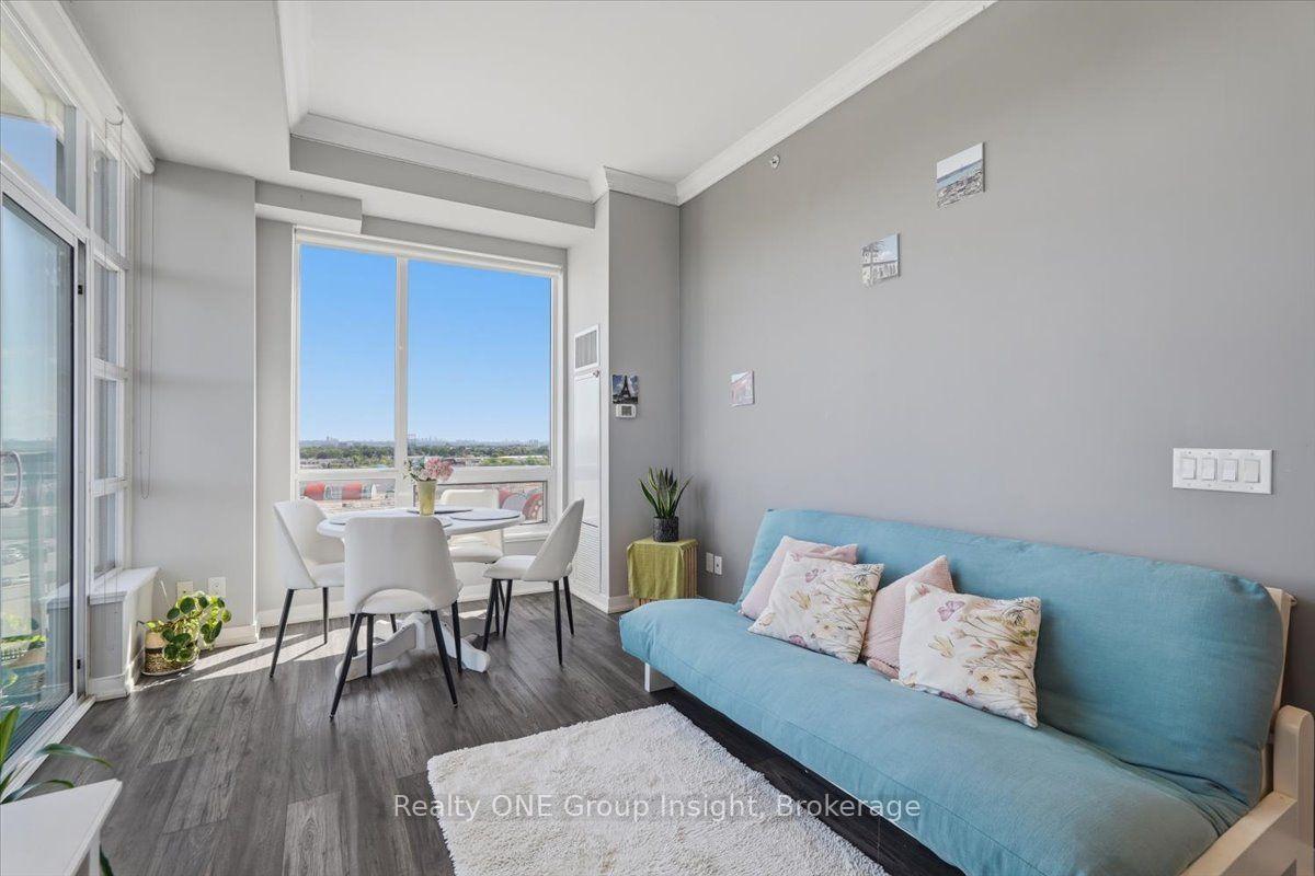 Photo 5 of Unit 1009, 840 Queens Plate Drive, Etobicoke, West Humber-Clairville — HOMEH