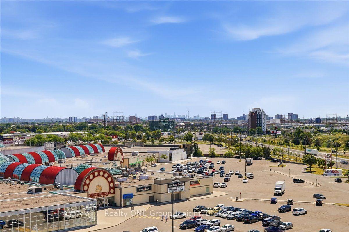 Photo 7 of Unit 1009, 840 Queens Plate Drive, Etobicoke, West Humber-Clairville — HOMEH