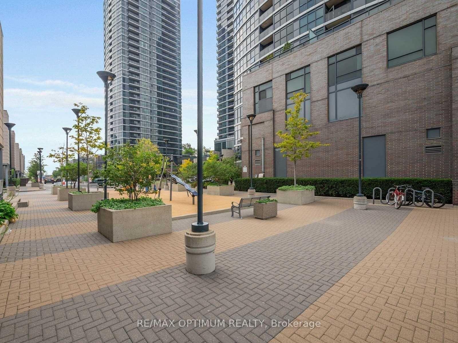 Photo 2 of Unit 1809, 1 Valhalla Inn Road, Etobicoke, Islington-City Centre West — HOMEH
