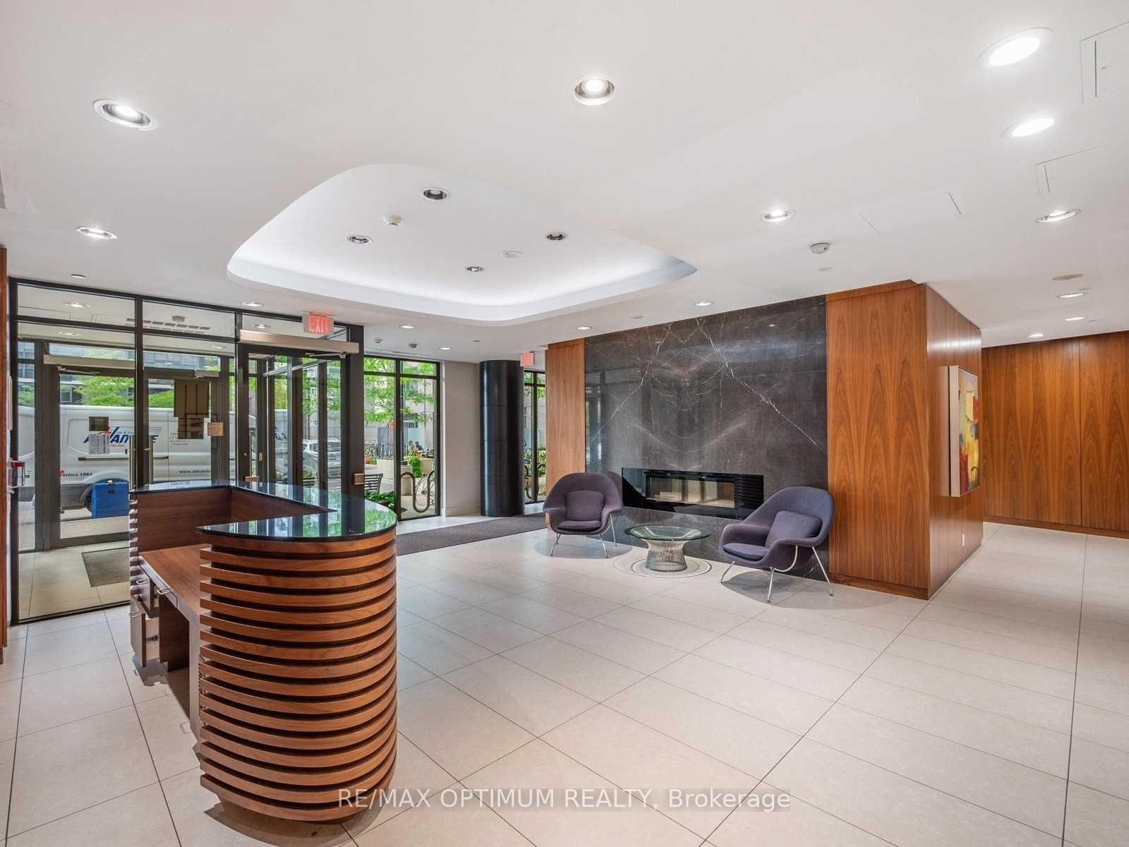 Photo 4 of Unit 1809, 1 Valhalla Inn Road, Etobicoke, Islington-City Centre West — HOMEH