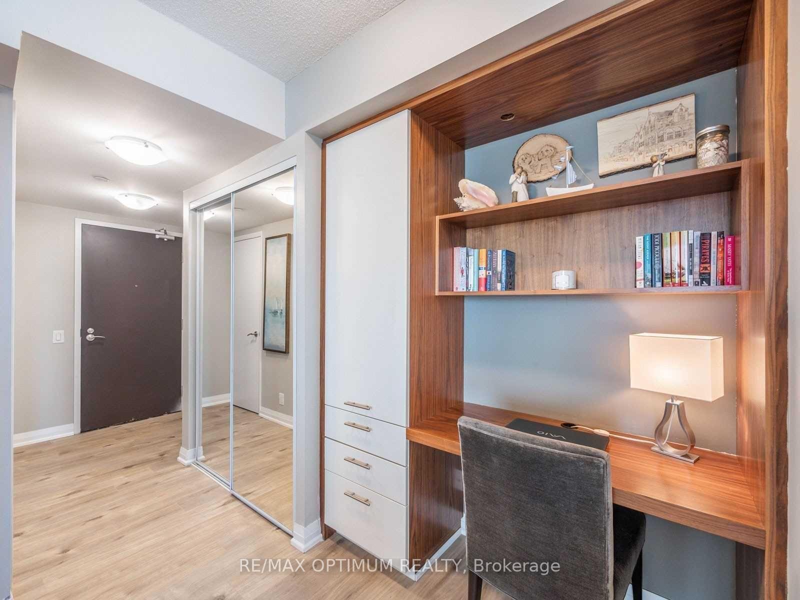 Photo 8 of Unit 1809, 1 Valhalla Inn Road, Etobicoke, Islington-City Centre West — HOMEH