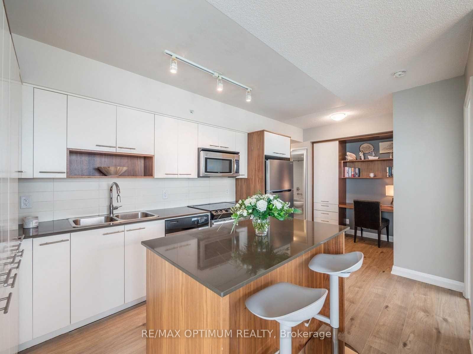 Photo 22 of Unit 1809, 1 Valhalla Inn Road, Etobicoke, Islington-City Centre West — HOMEH