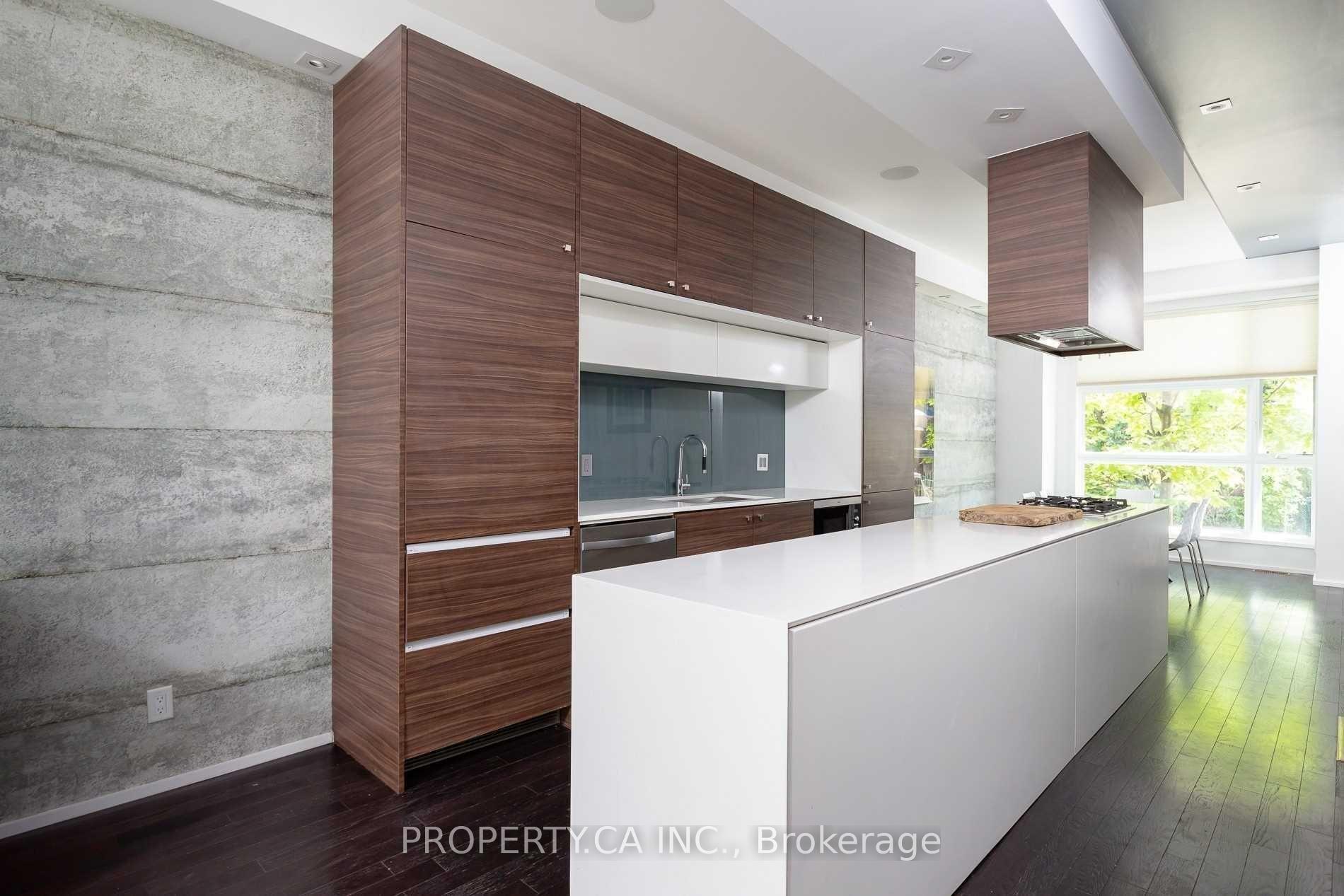 Photo 5 of 238 Manning Avenue, Toronto, Trinity-Bellwoods — HOMEH