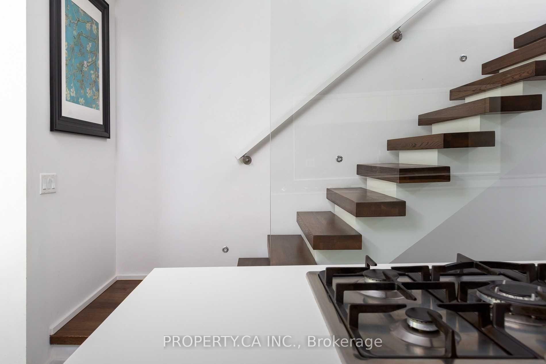 Photo 9 of 238 Manning Avenue, Toronto, Trinity-Bellwoods — HOMEH