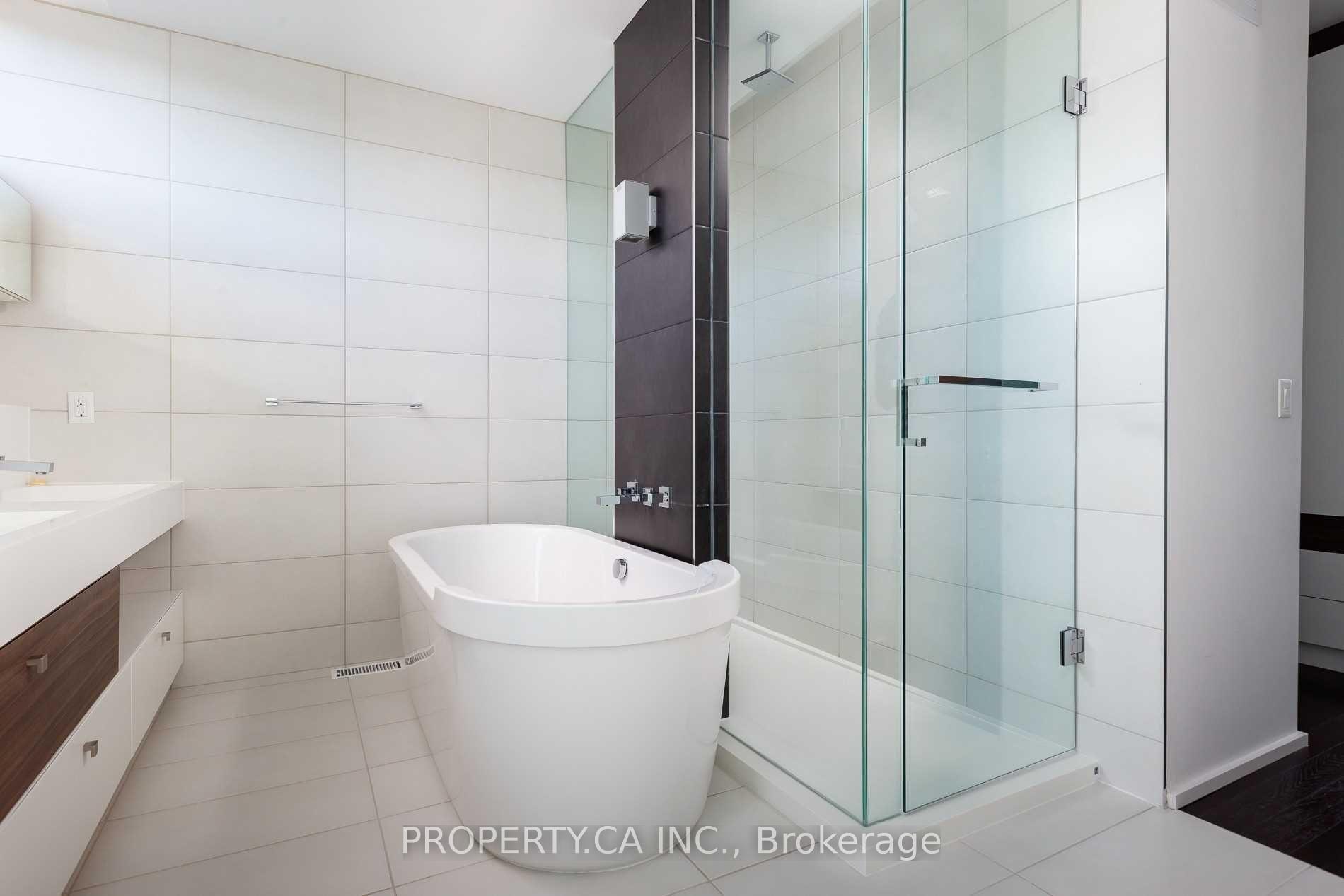 Photo 25 of 238 Manning Avenue, Toronto, Trinity-Bellwoods — HOMEH