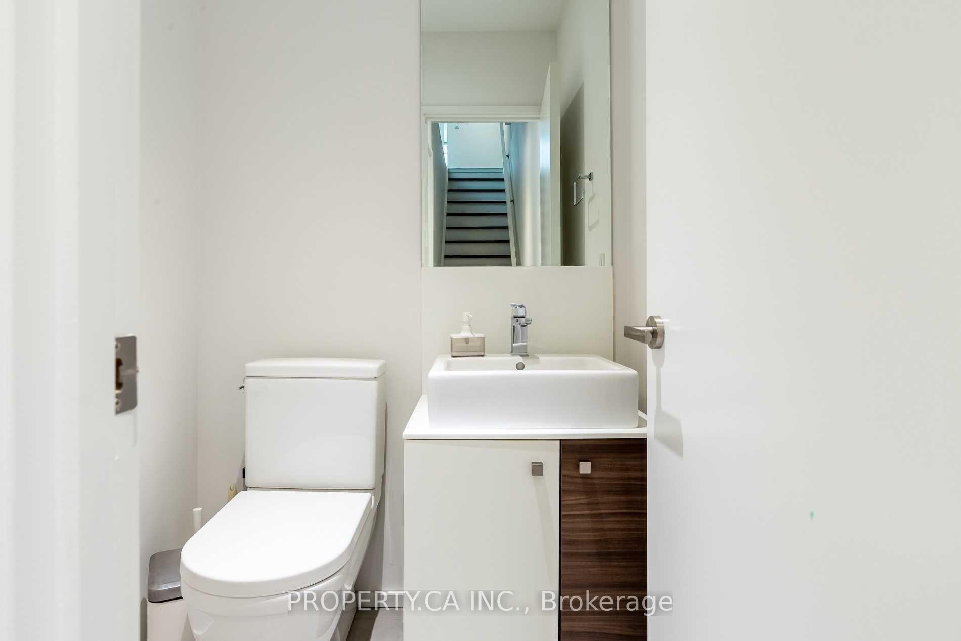 Photo 34 of 238 Manning Avenue, Toronto, Trinity-Bellwoods — HOMEH