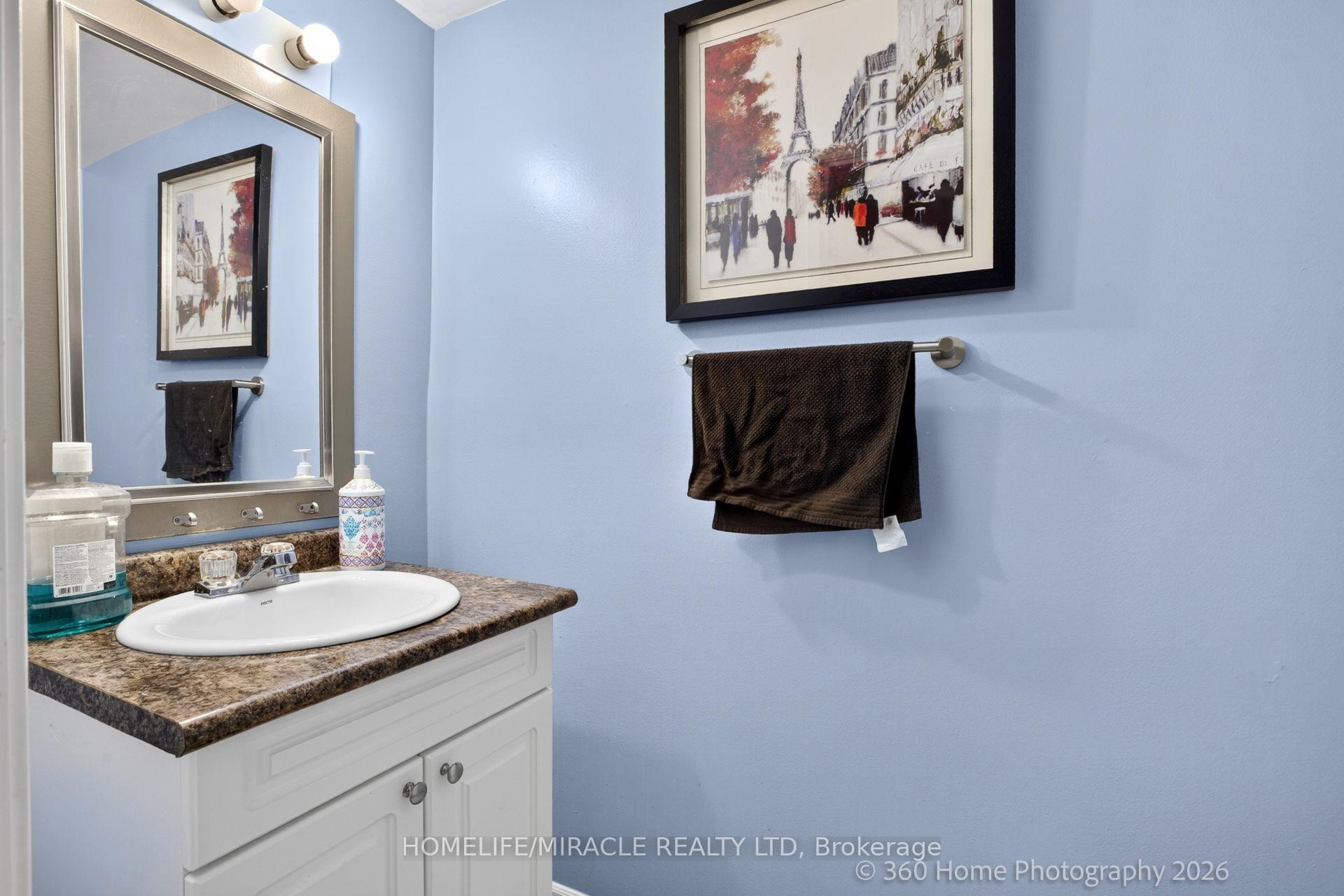 Photo 13 of Unit 165, 74 Springfair Avenue, Aurora, Aurora Village — HOMEH