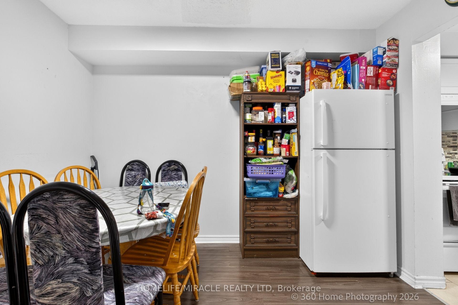 Photo 20 of Unit 165, 74 Springfair Avenue, Aurora, Aurora Village — HOMEH